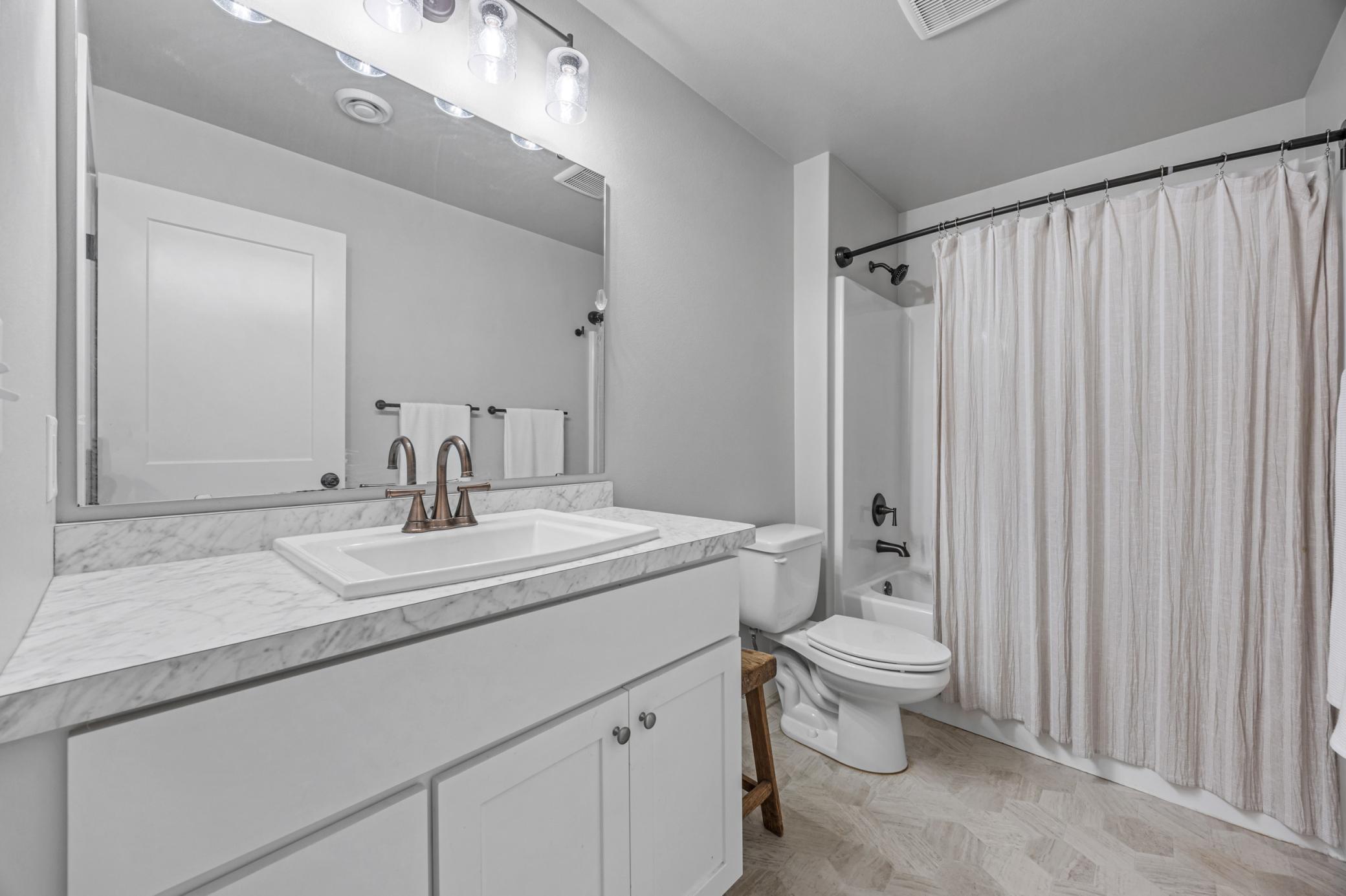 2020 single family home for sale at 3037 Prairie Farms Circle S in Fargo, ND — 4 bed, 3 bath (photo 19 of 26)