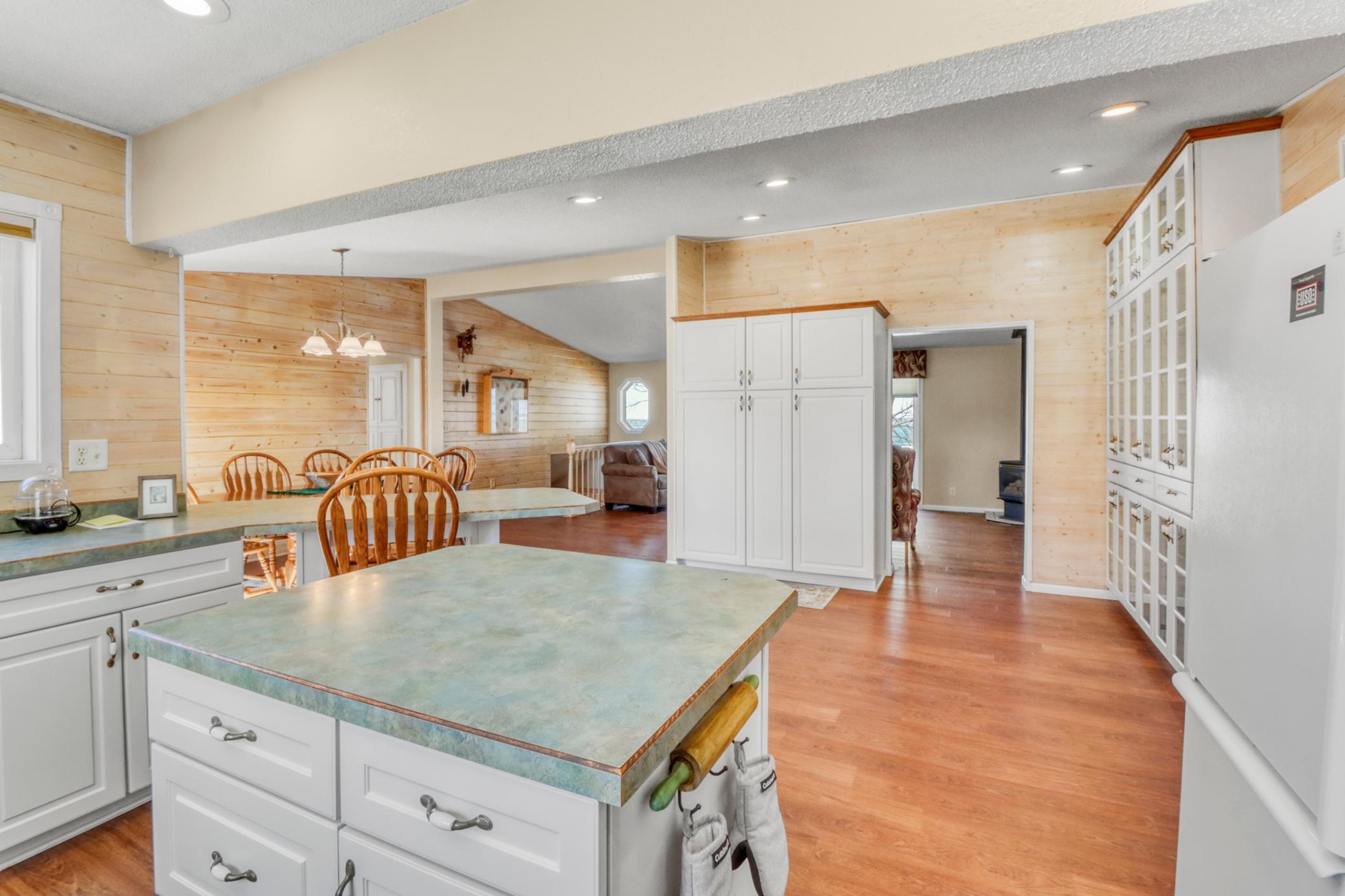 1988 single family home for sale at 24295 Matson Point Trail in Pelican Rapids, MN — 4 bed, 3 bath (photo 9 of 91)