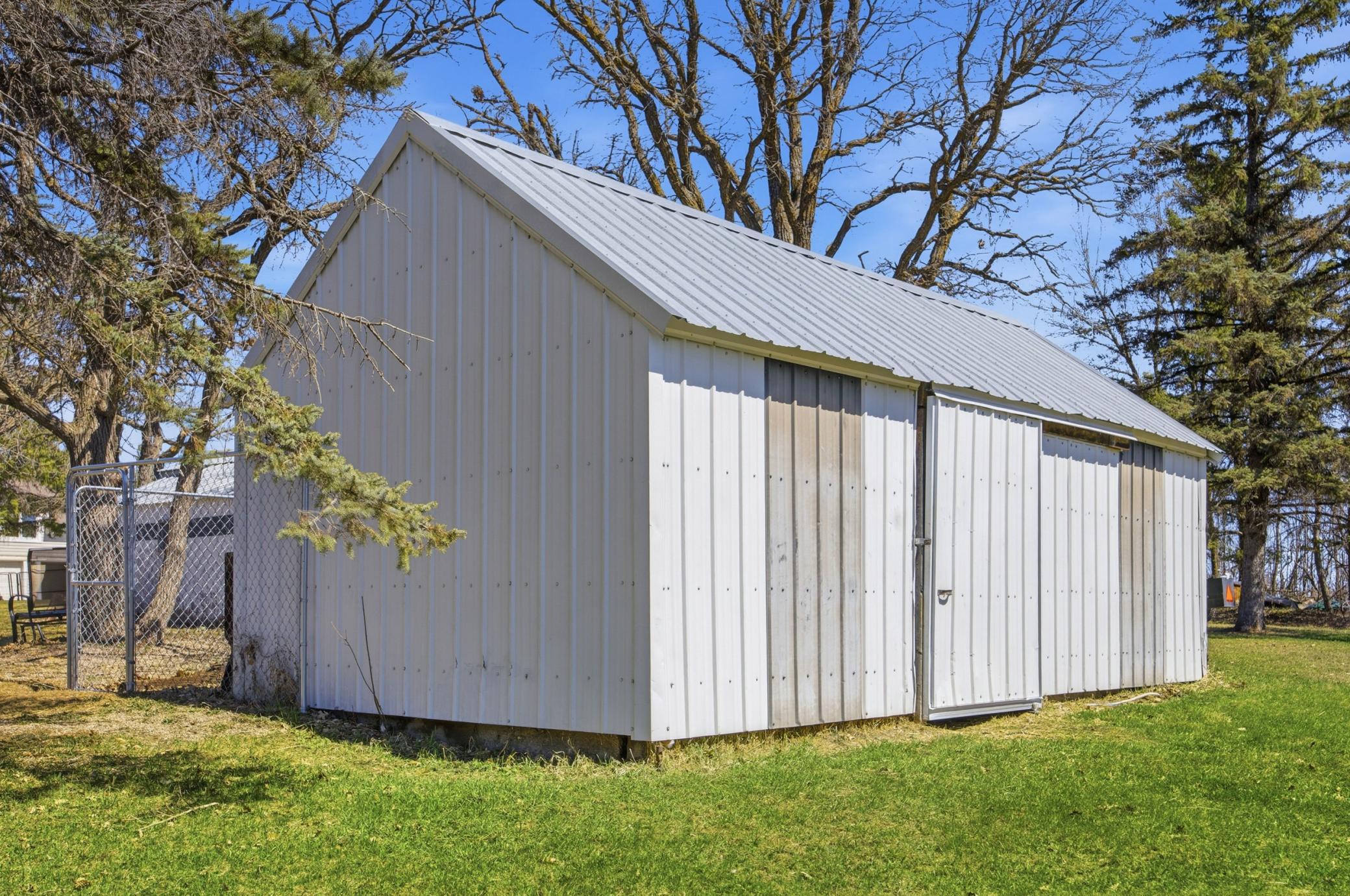 1900 single family home for sale at 25842 Co Hwy 21 in Detroit Lakes, MN — 7 bed, 2 bath (photo 21 of 34)