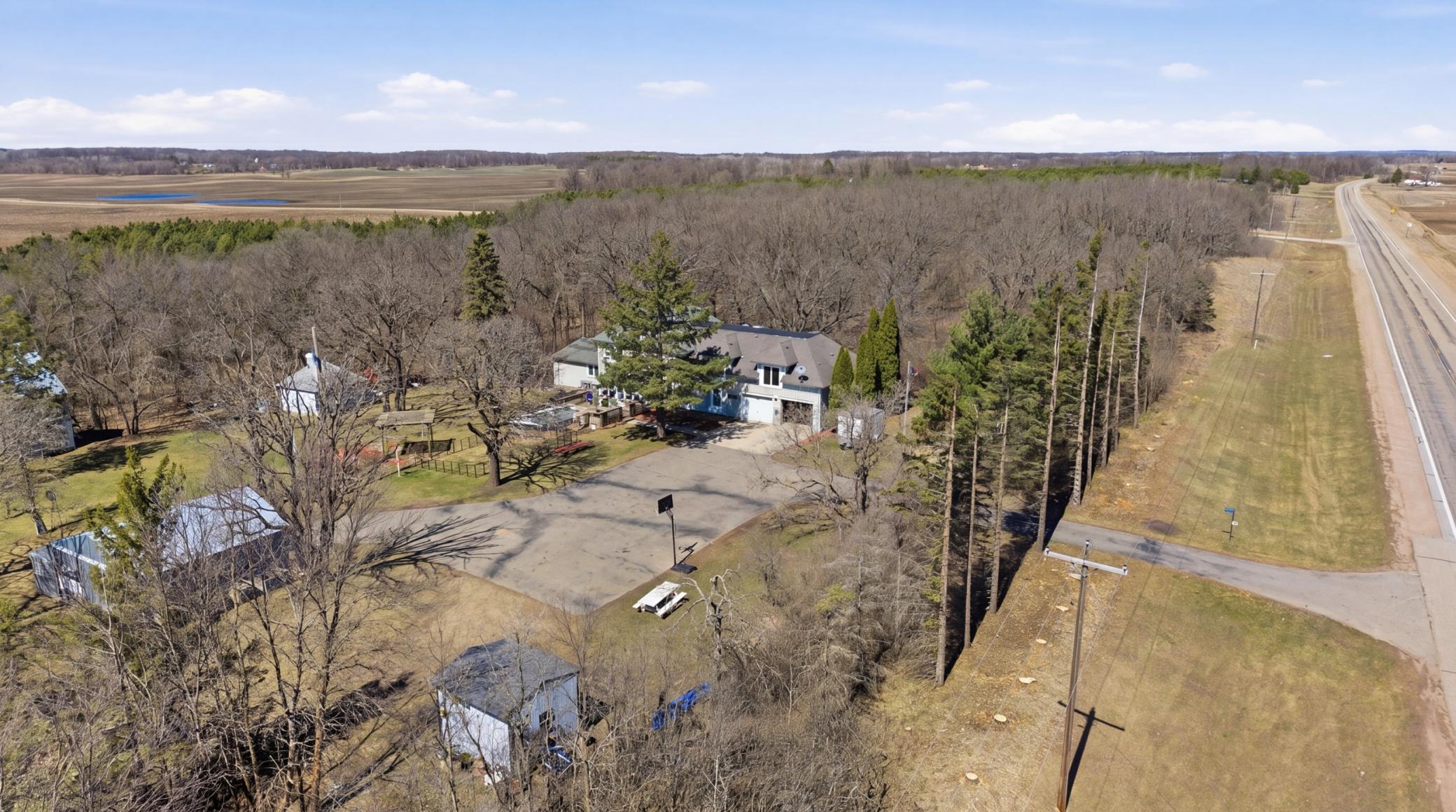 1900 single family home for sale at 25842 Co Hwy 21 in Detroit Lakes, MN — 7 bed, 2 bath (photo 27 of 34)