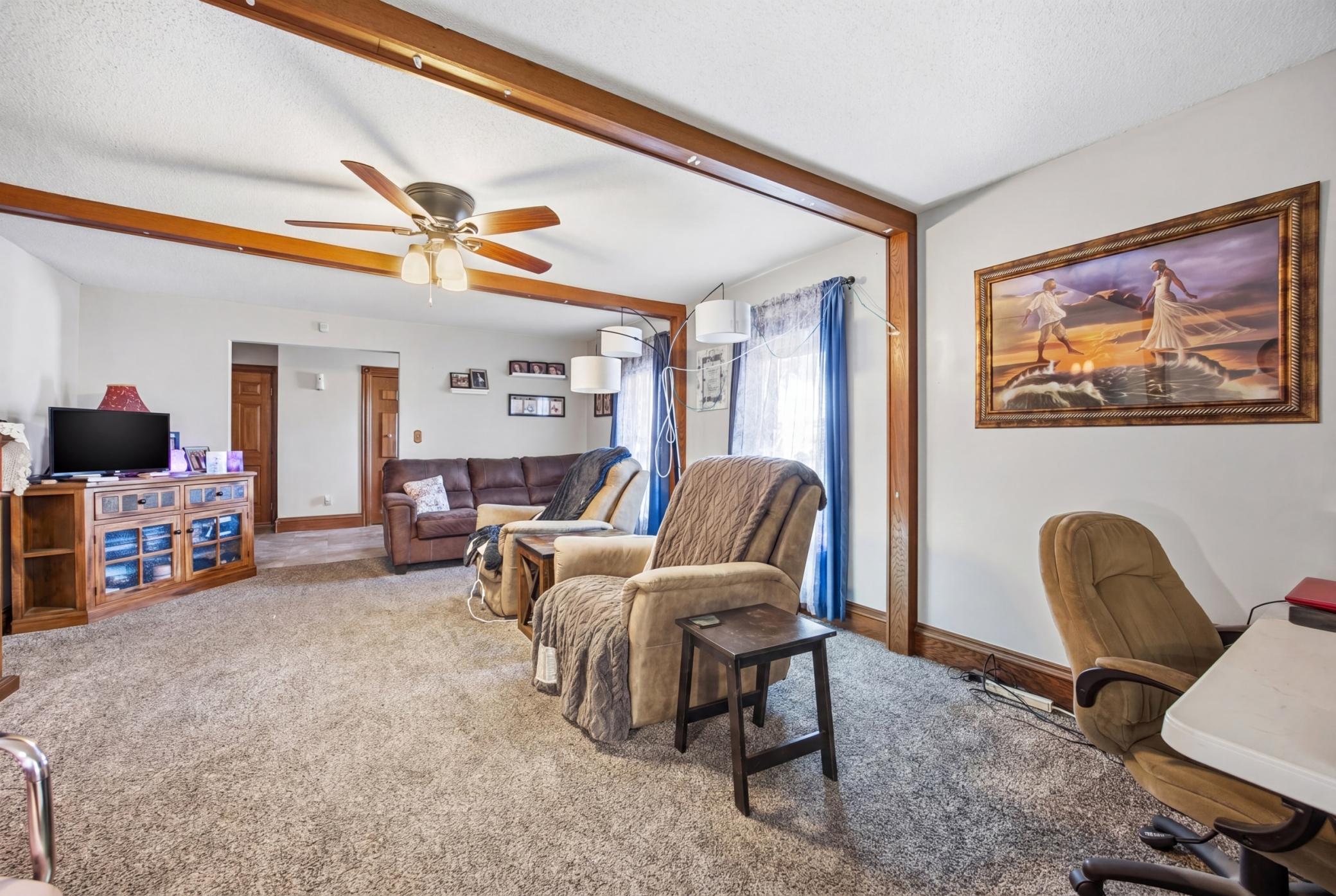 1900 single family home for sale at 25842 Co Hwy 21 in Detroit Lakes, MN — 7 bed, 2 bath (photo 7 of 34)