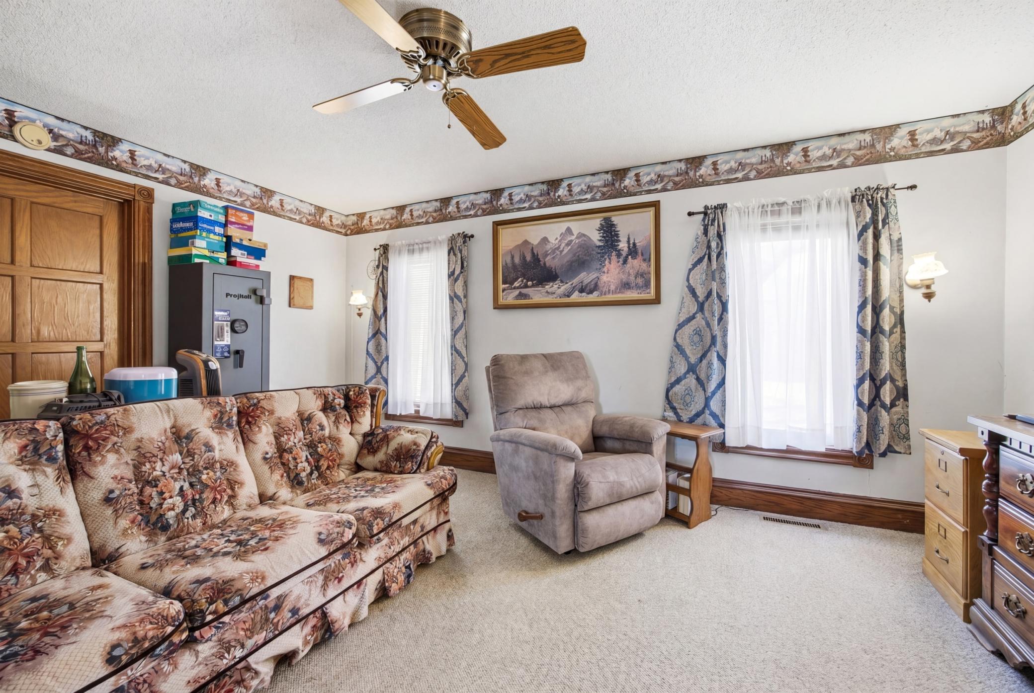 1900 single family home for sale at 25842 Co Hwy 21 in Detroit Lakes, MN — 7 bed, 2 bath (photo 9 of 34)