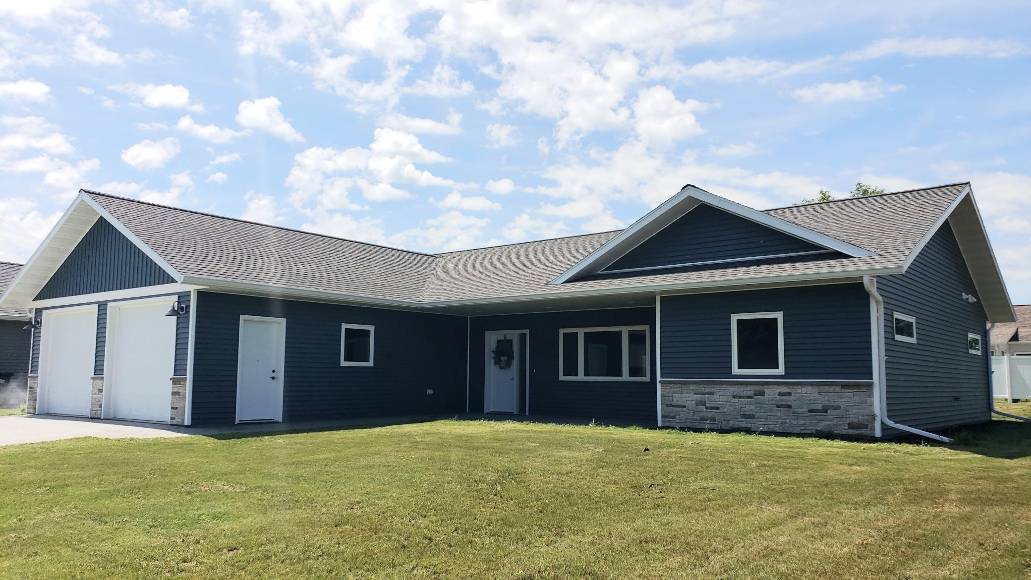 2024 single family home for sale at 1005 8th Avenue NE in Perham, MN — 3 bed, 2 bath (photo 2 of 16)
