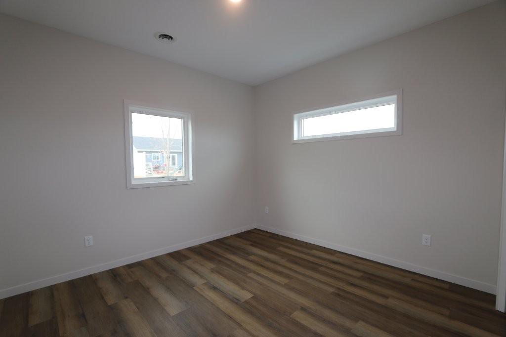 2024 single family home for sale at 1005 8th Avenue NE in Perham, MN — 3 bed, 2 bath (photo 7 of 16)