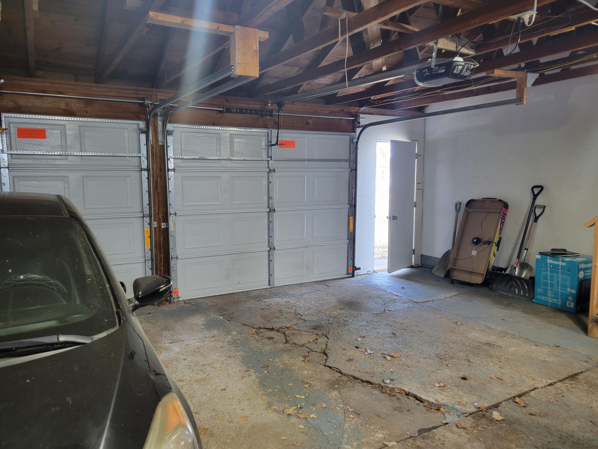 1912 single family home for sale at 933 Labree Avenue N in Thief River Falls, MN — 4 bed, 2 bath (photo 2 of 23)