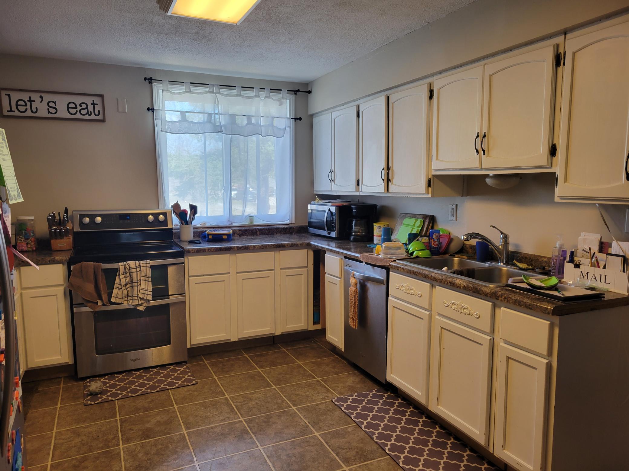 1912 single family home for sale at 933 Labree Avenue N in Thief River Falls, MN — 4 bed, 2 bath (photo 16 of 23)