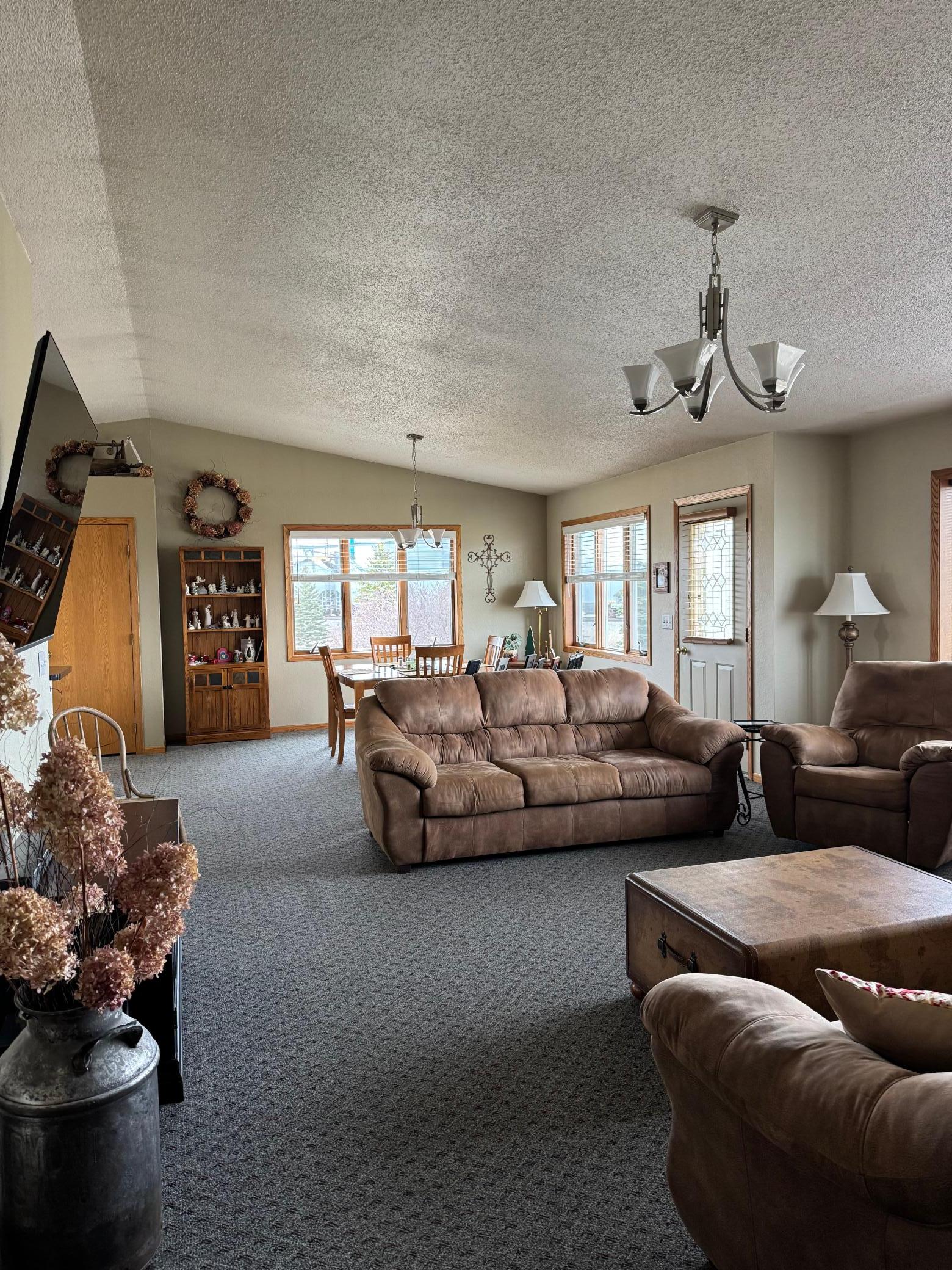 2000 single family home for sale at 402 Main Avenue in Colgate, ND — 2 bed, 2 bath (photo 11 of 30)