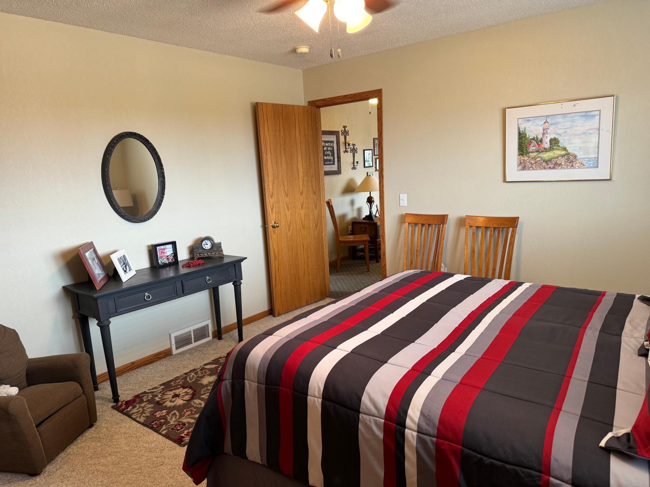 2000 single family home for sale at 402 Main Avenue in Colgate, ND — 2 bed, 2 bath (photo 15 of 30)