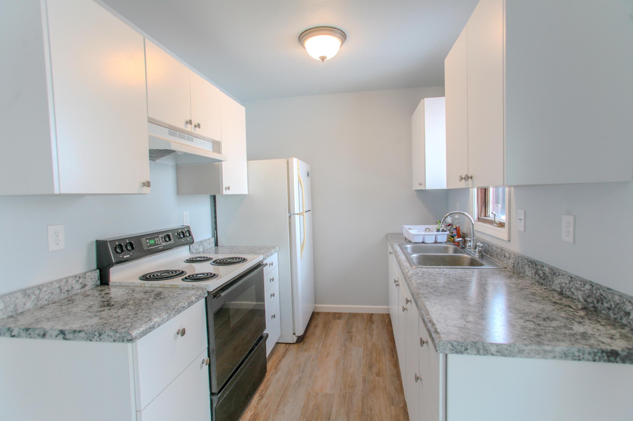 535 4th Avenue NW, West Fargo ND 58078 - Photo 11 of 27