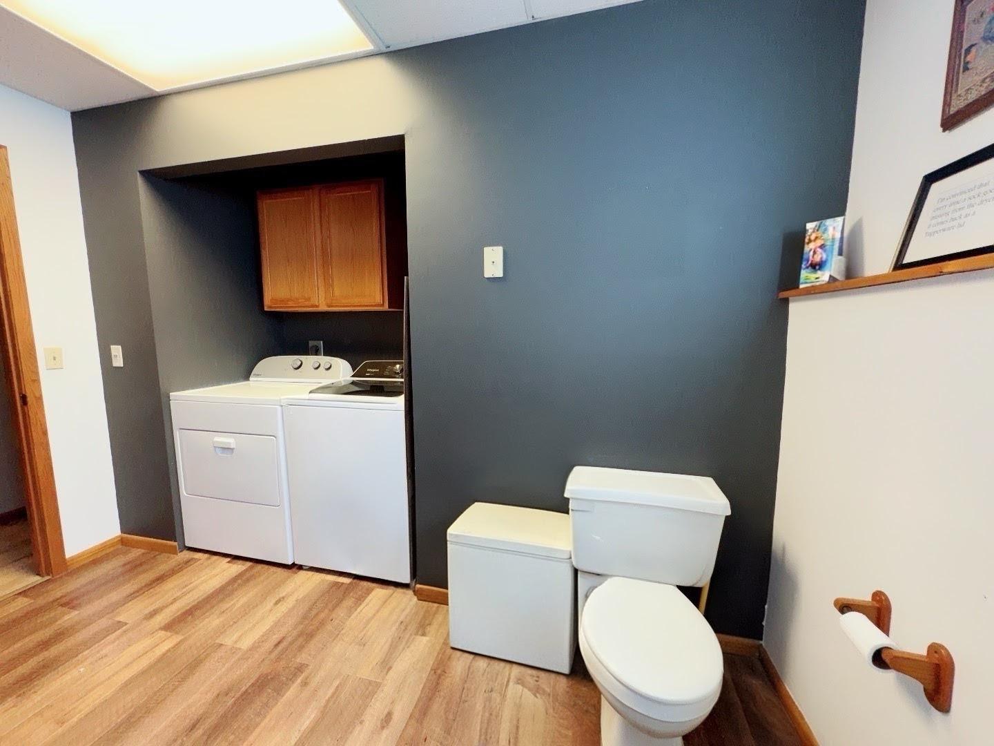 1992 single family home for sale at 325 S Ash Street in Crookston, MN — 4 bed, 2 bath (photo 18 of 34)