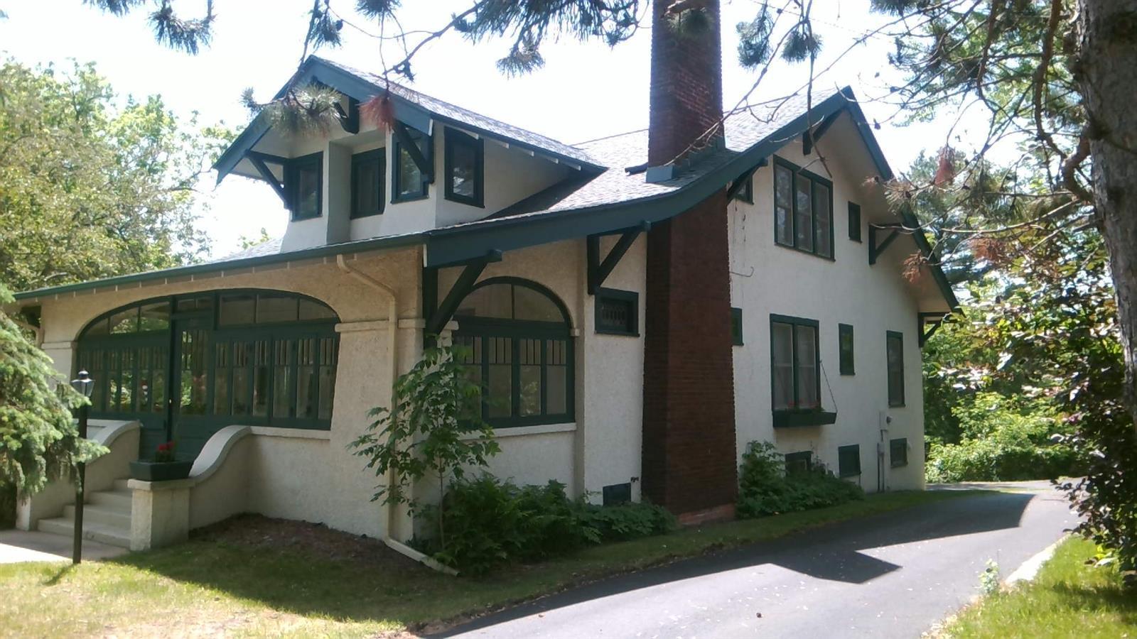 1916 single family home for sale at 721 N 3rd Street in Brainerd, MN — 5 bed, 2 bath (photo 2 of 4)