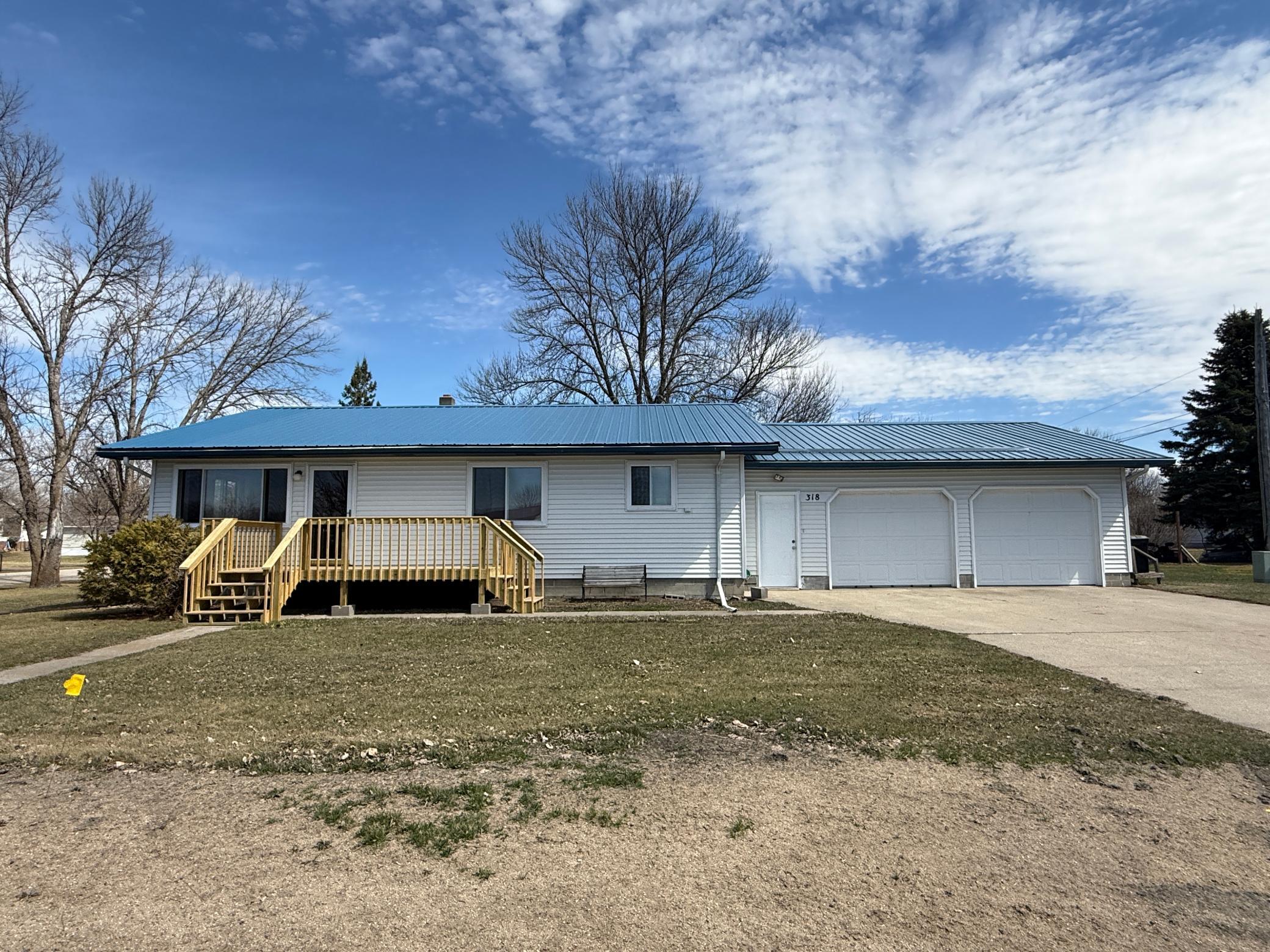 318 5th Street NW, Mahnomen MN 56557 - Photo 2 of 28