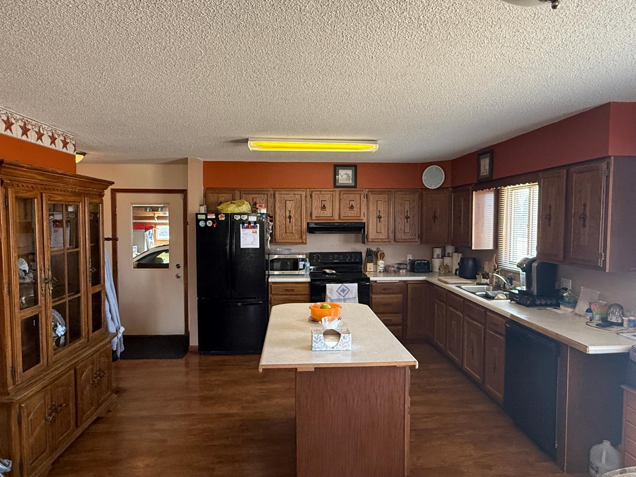 318 5th Street NW, Mahnomen MN 56557 - Photo 5 of 28