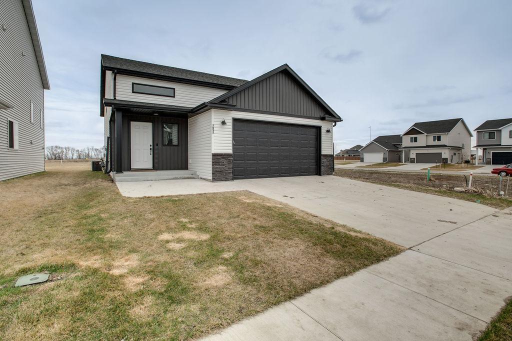 7052 Benji Lane, Horace ND 58047 - Photo 2 of 35