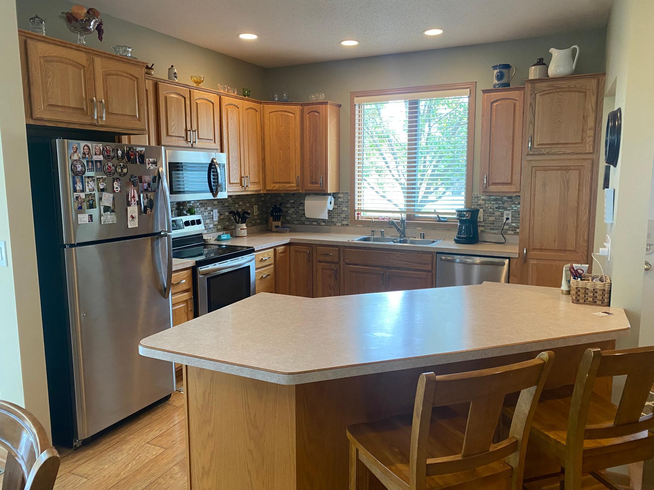 2002 townhouse for sale at 317 Rako Street SW in Bemidji, MN — 3 bed, 3 bath (photo 4 of 34)