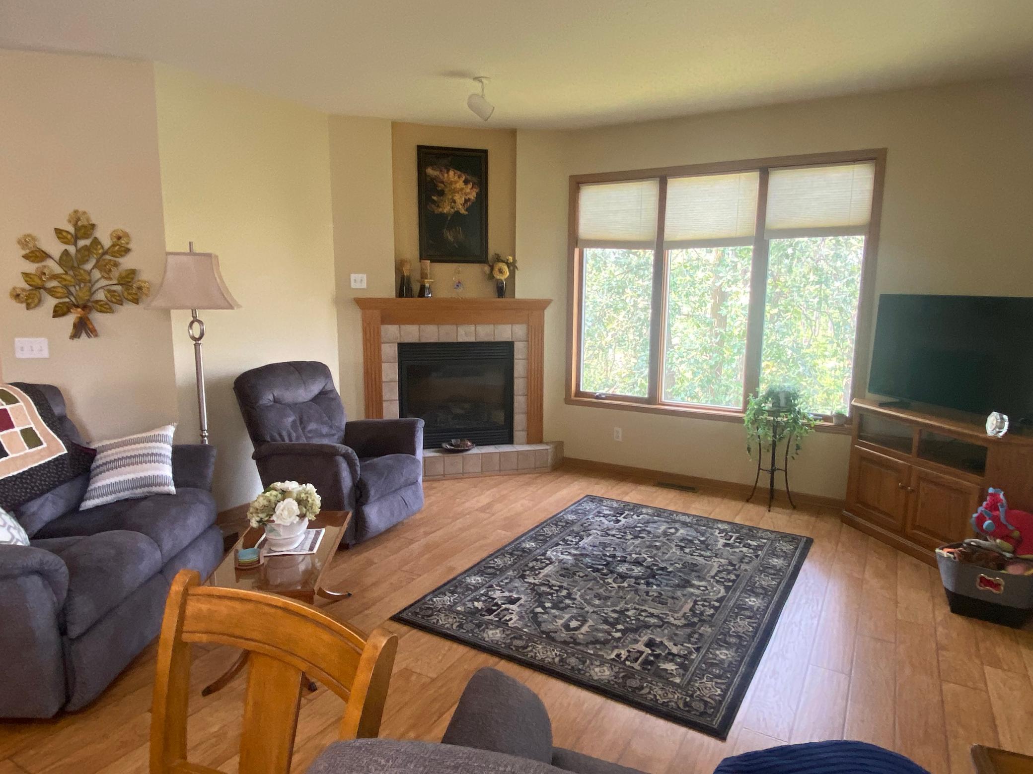 2002 townhouse for sale at 317 Rako Street SW in Bemidji, MN — 3 bed, 3 bath (photo 8 of 34)