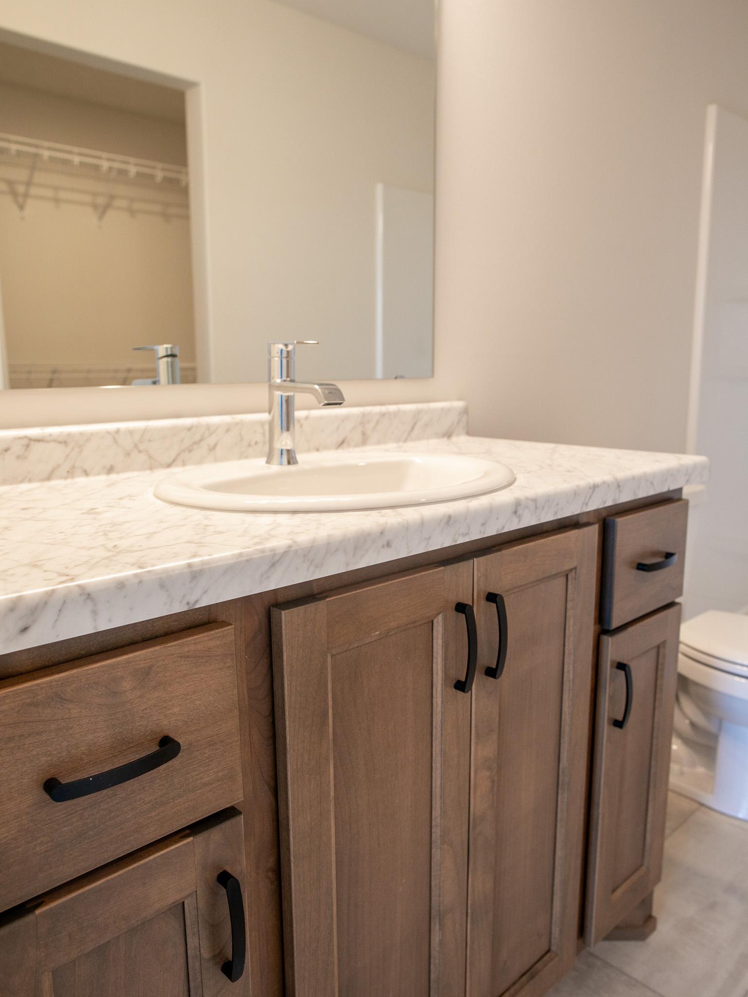 2025 single family home for sale at 10109 Concord Drive in Horace, ND — 4 bed, 3 bath (photo 17 of 26)