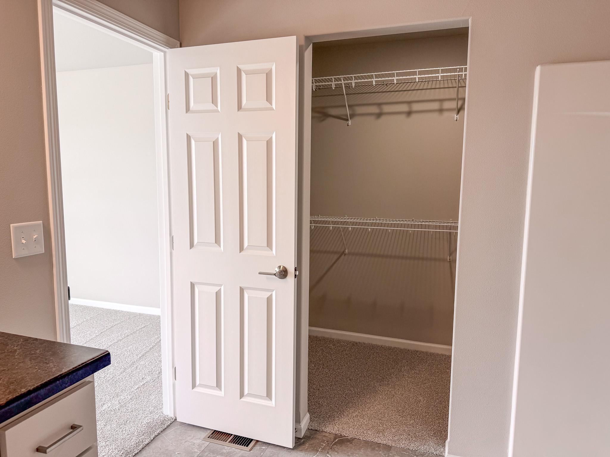 2025 single family home for sale at 7889 Cottonwood Boulevard in Horace, ND — 3 bed, 3 bath (photo 17 of 22)