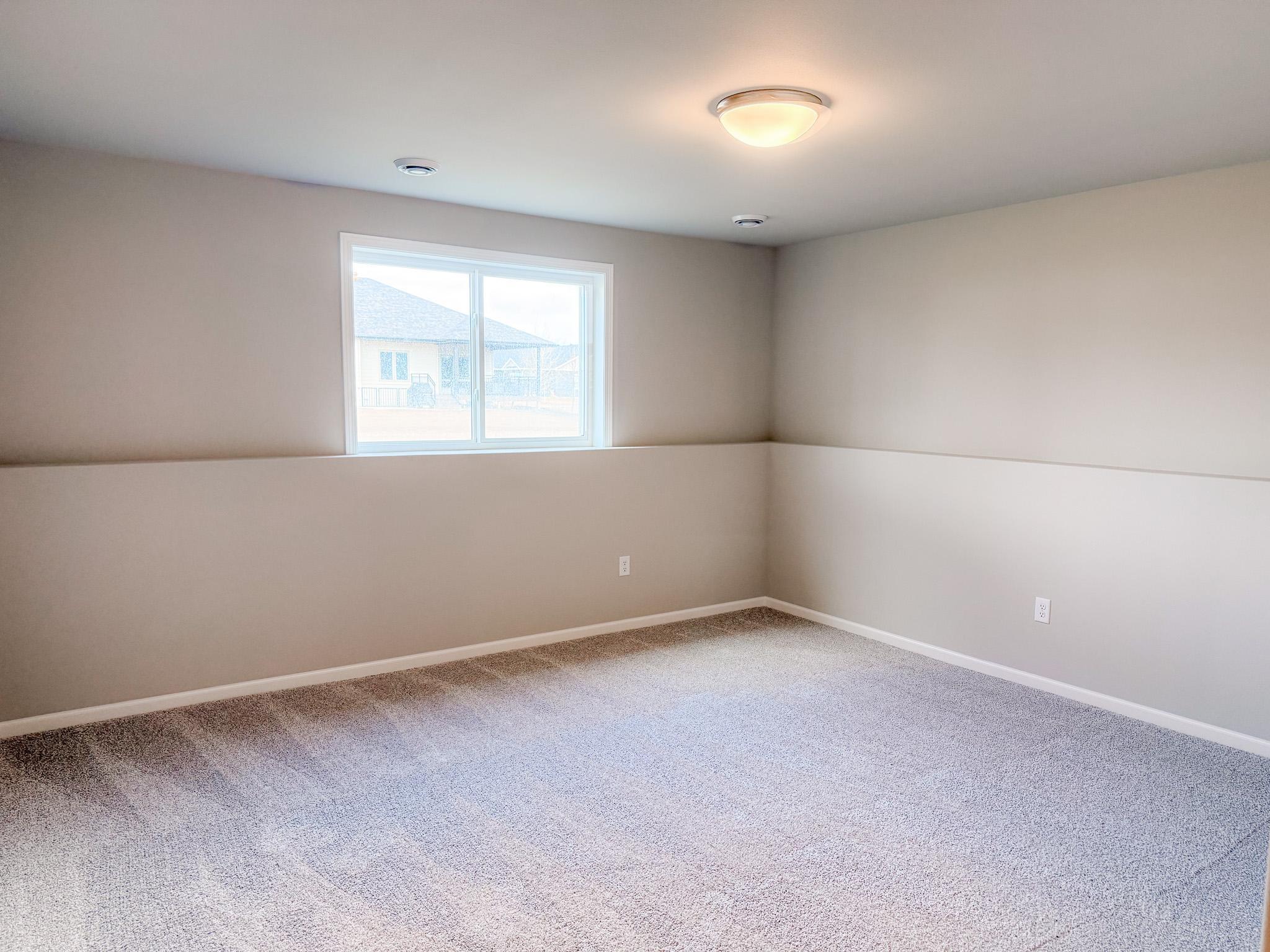 2025 single family home for sale at 7889 Cottonwood Boulevard in Horace, ND — 3 bed, 3 bath (photo 19 of 22)