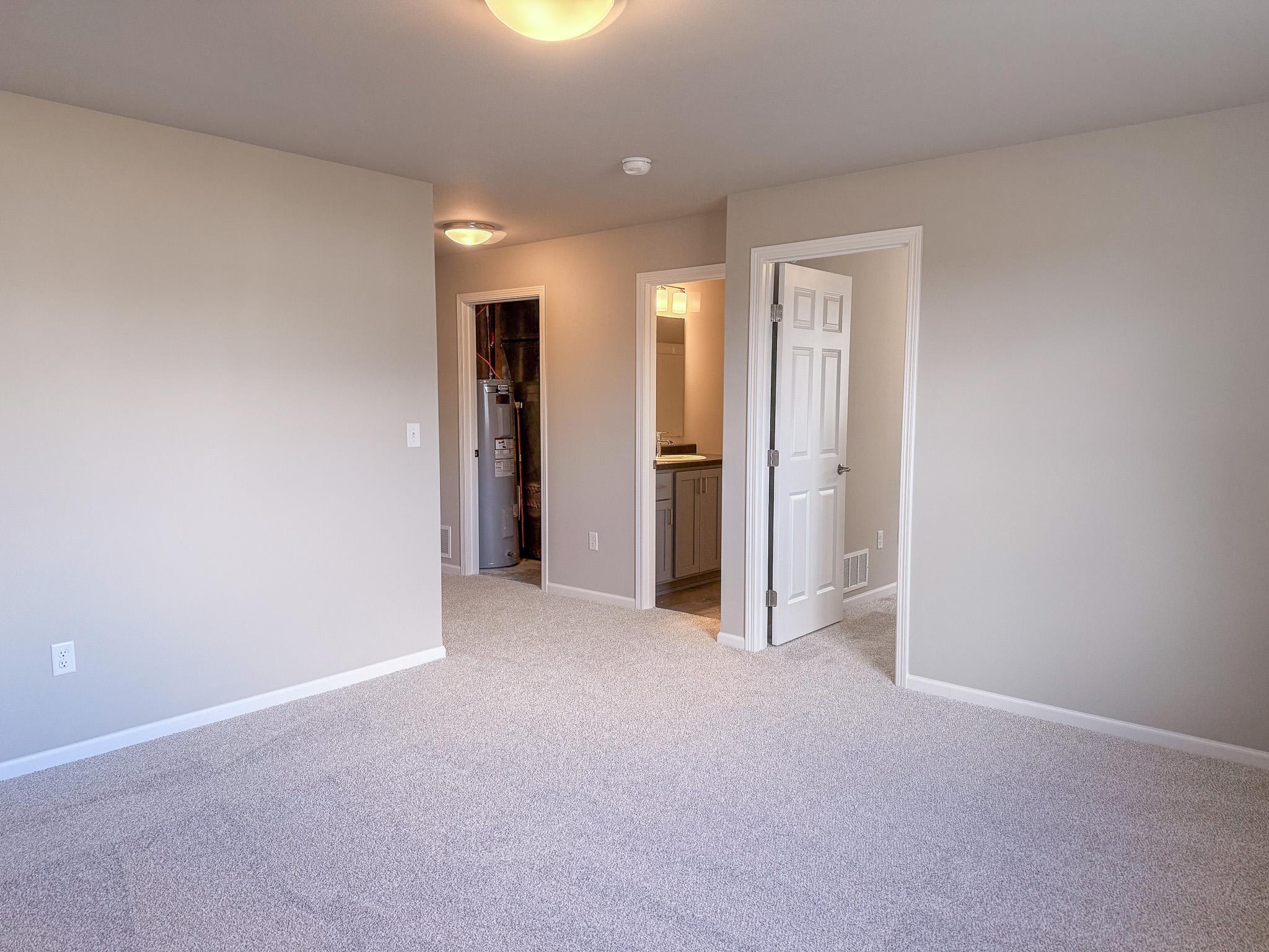 2025 single family home for sale at 7889 Cottonwood Boulevard in Horace, ND — 3 bed, 3 bath (photo 20 of 22)