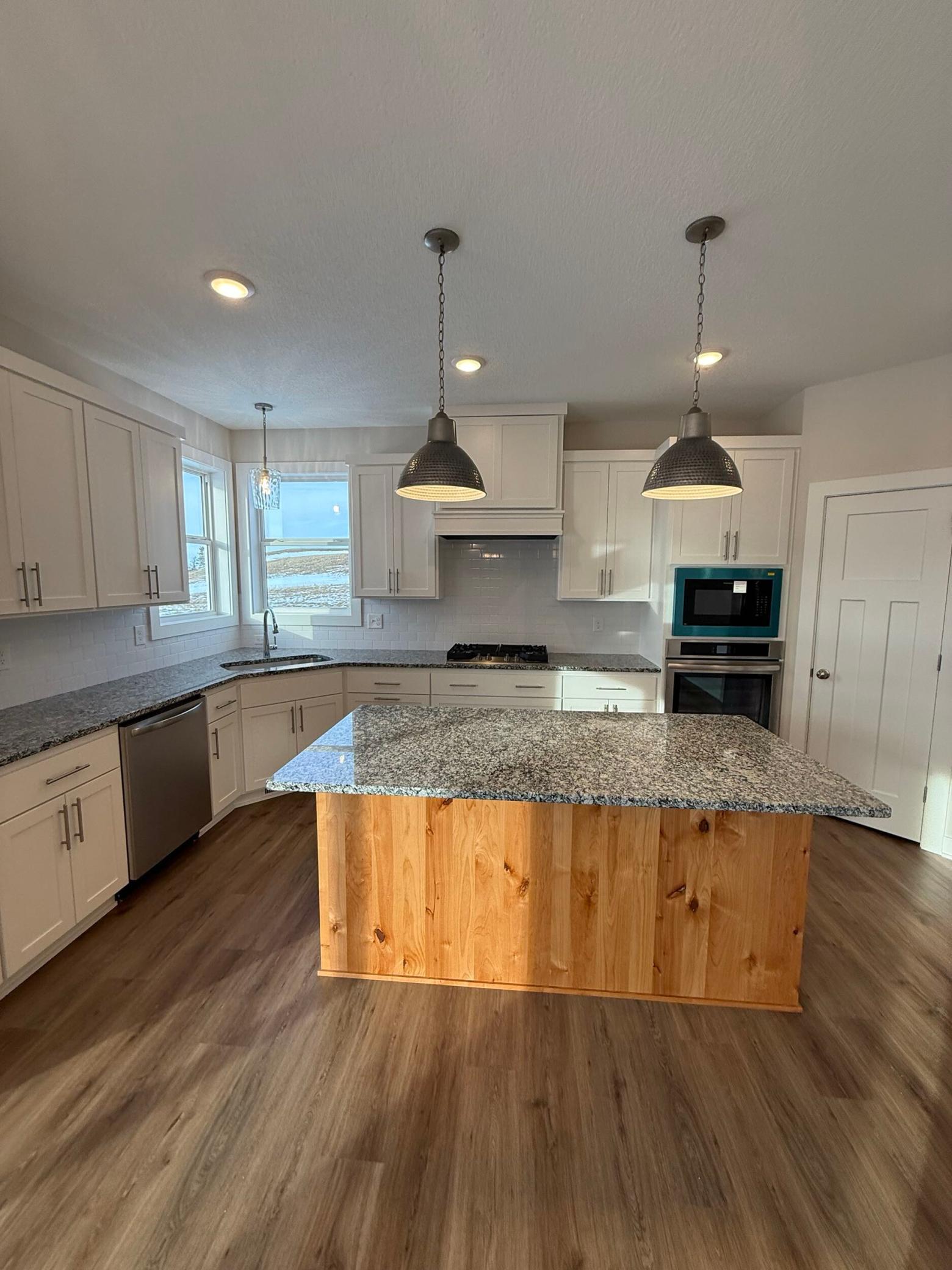2026 single family home for sale at 3712 Royal Lytham Court, Unit #930 in Brainerd, MN — 6 bed, 4 bath (photo 2 of 18)