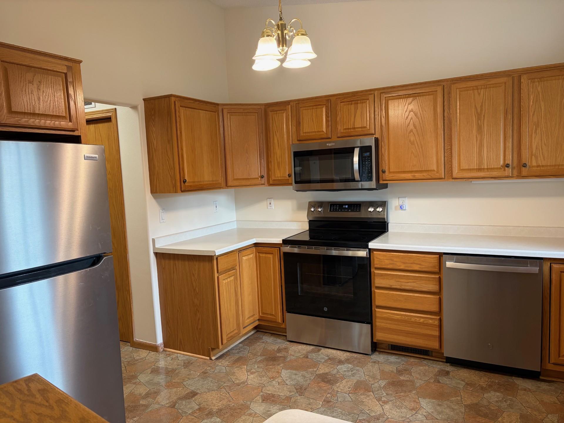 2940 12th Avenue S, Moorhead MN 56560 - Photo 5 of 12