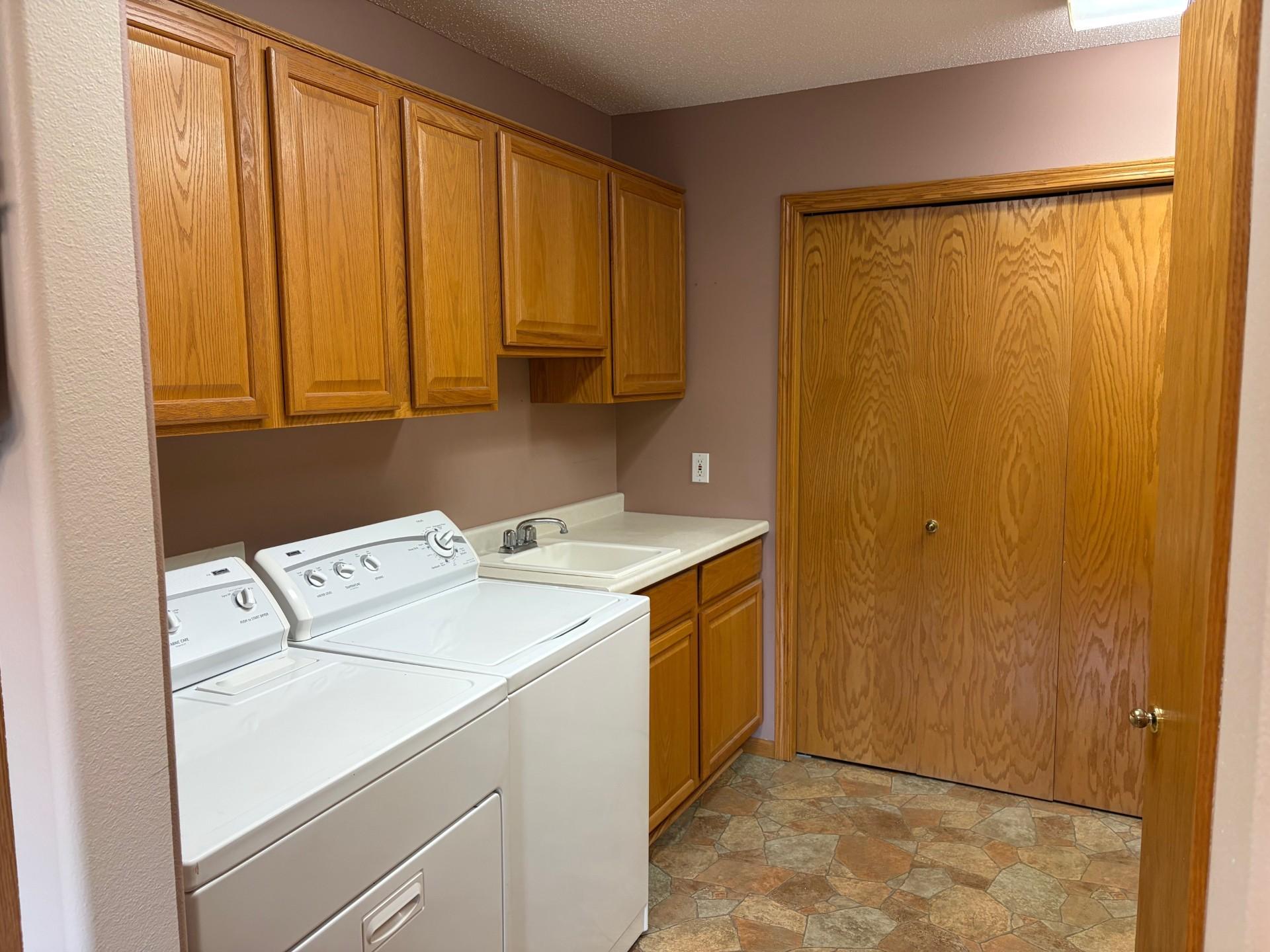 2940 12th Avenue S, Moorhead MN 56560 - Photo 10 of 12
