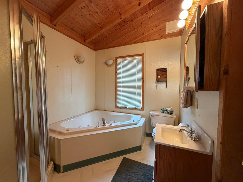 1972 single family home for sale at 56202 White Pine Circle in Park Rapids, MN — 1 bed, 1 bath (photo 14 of 30)