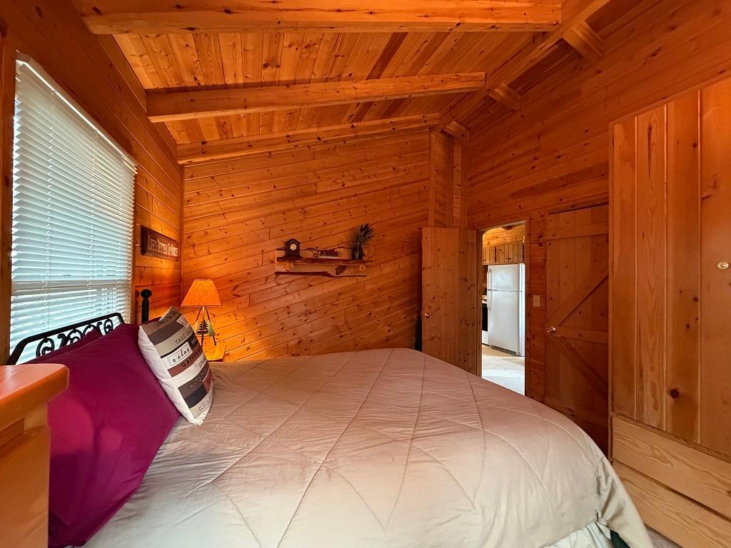 1972 single family home for sale at 56202 White Pine Circle in Park Rapids, MN — 1 bed, 1 bath (photo 17 of 30)
