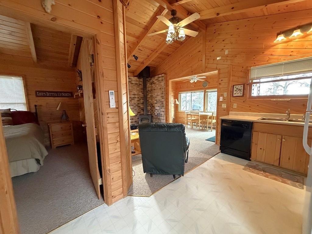 1972 single family home for sale at 56202 White Pine Circle in Park Rapids, MN — 1 bed, 1 bath (photo 10 of 30)