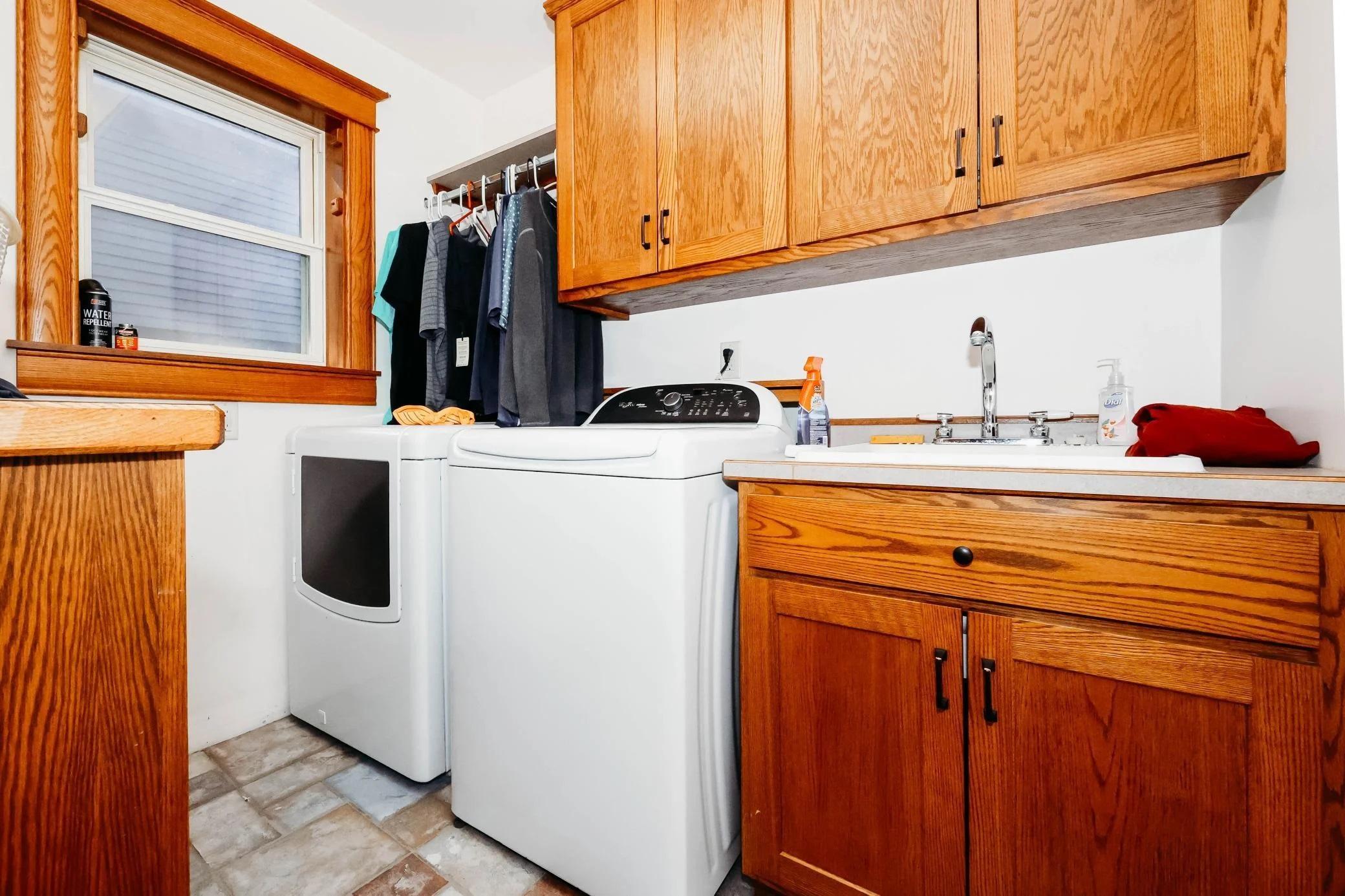 1910 single family home for sale at 201 W Main Street W in Vergas, MN — 4 bed, 4 bath (photo 25 of 42)