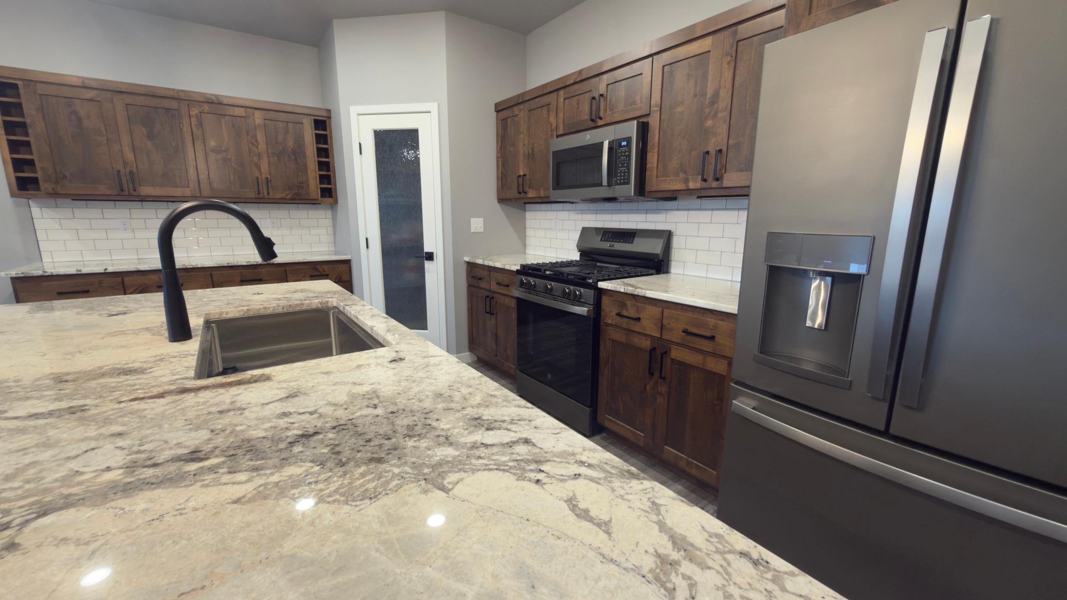 2025 single family home for sale at 6297 86th Avenue S in Horace, ND — 3 bed, 3 bath (photo 7 of 20)