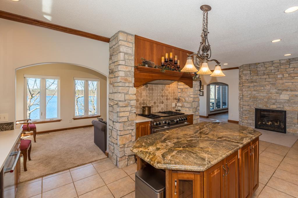2007 single family home for sale at 27473 Vision Drive in Aitkin, MN — 4 bed, 4 bath (photo 11 of 50)