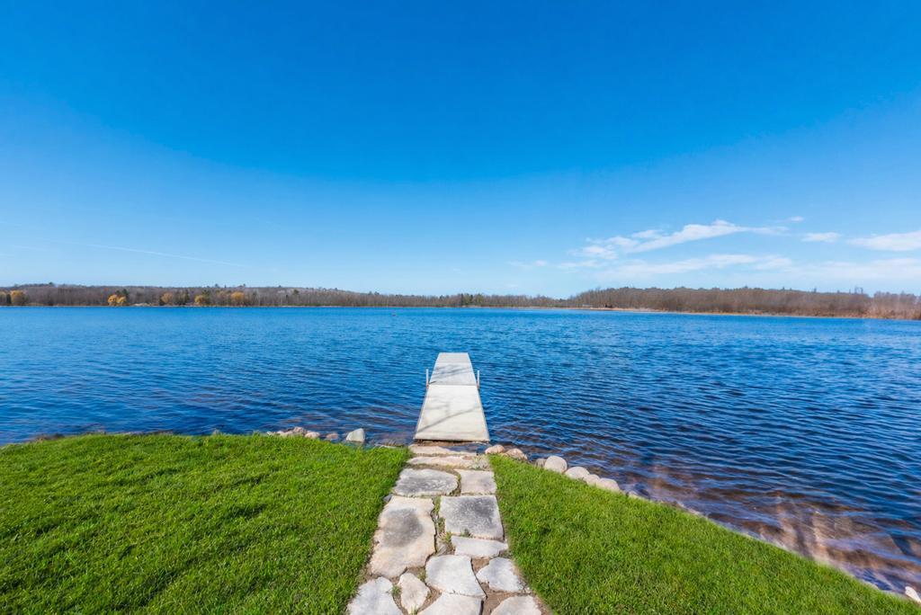 2007 single family home for sale at 27473 Vision Drive in Aitkin, MN — 4 bed, 4 bath (photo 4 of 50)