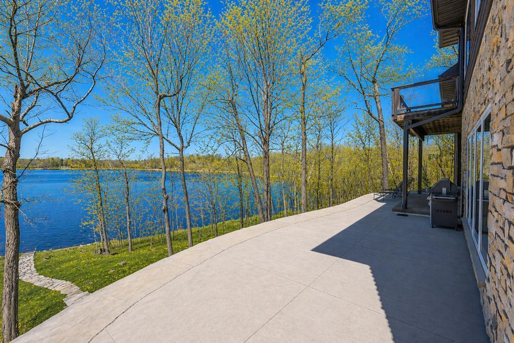 2007 single family home for sale at 27473 Vision Drive in Aitkin, MN — 4 bed, 4 bath (photo 37 of 50)