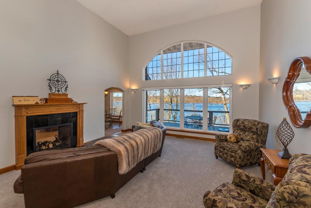 2007 single family home for sale at 27473 Vision Drive in Aitkin, MN — 4 bed, 4 bath (photo 5 of 50)