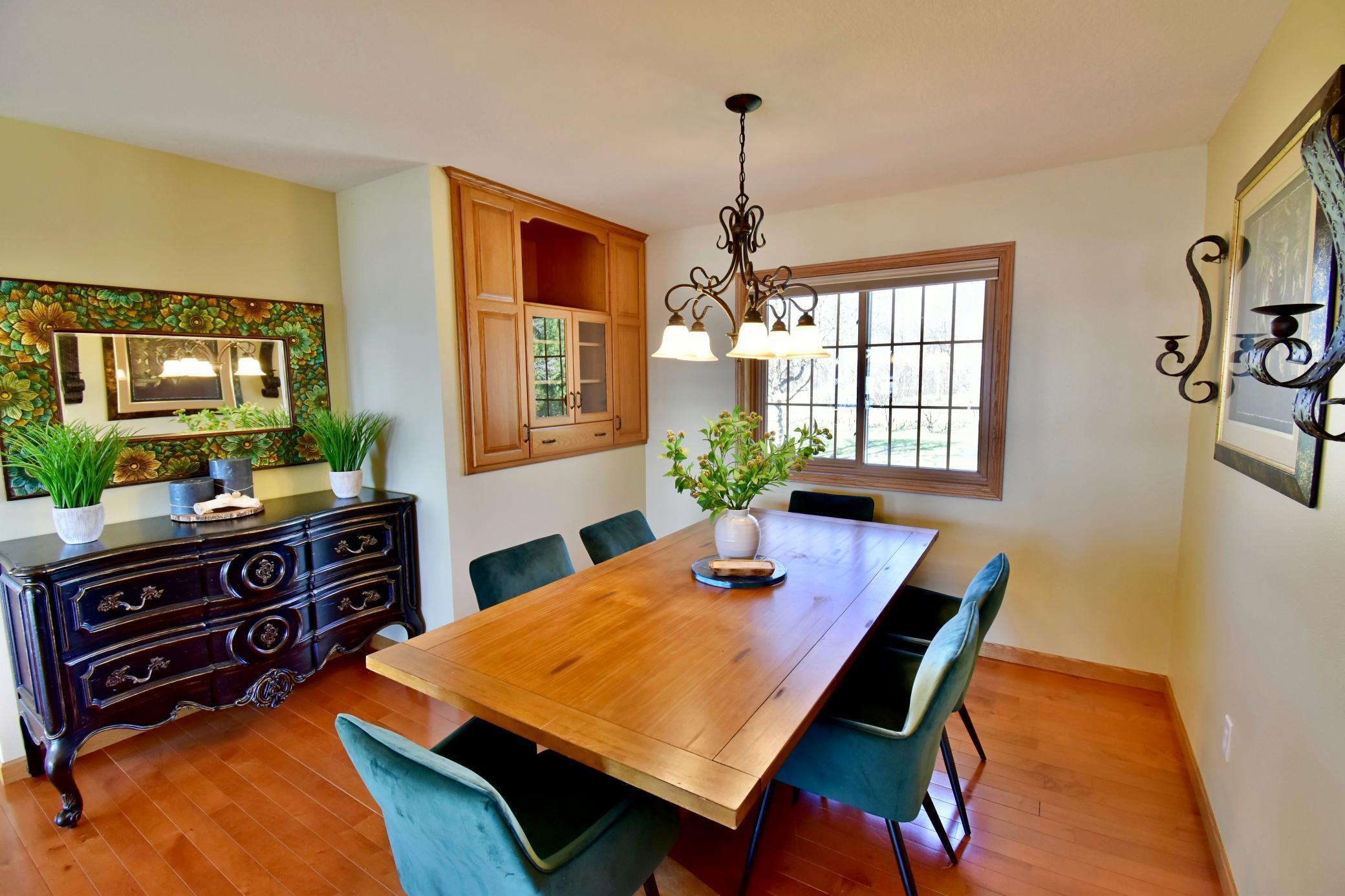 1994 single family home for sale at 5123 Green Meadow Road SE in Alexandria, MN — 5 bed, 2 bath (photo 11 of 49)