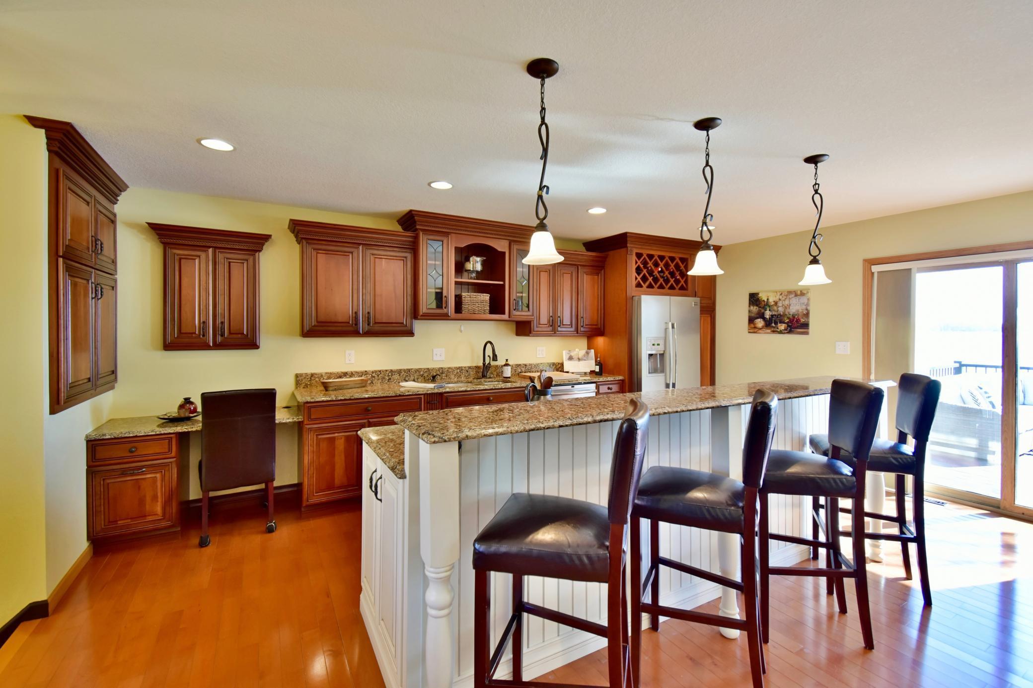 1994 single family home for sale at 5123 Green Meadow Road SE in Alexandria, MN — 5 bed, 2 bath (photo 12 of 49)