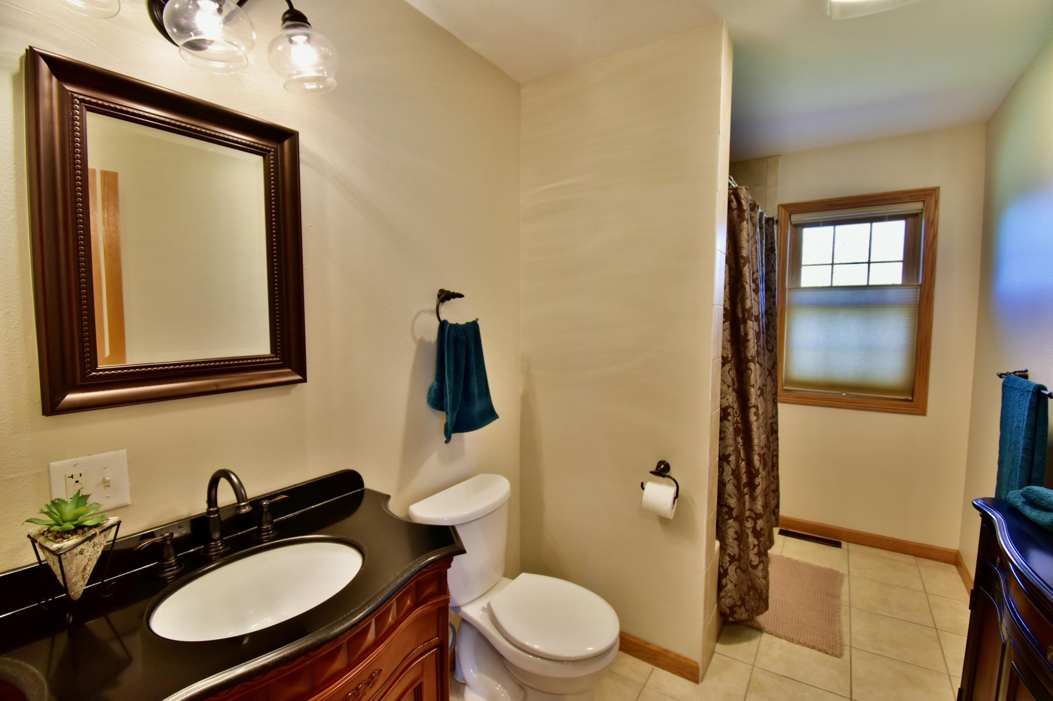 1994 single family home for sale at 5123 Green Meadow Road SE in Alexandria, MN — 5 bed, 2 bath (photo 23 of 49)