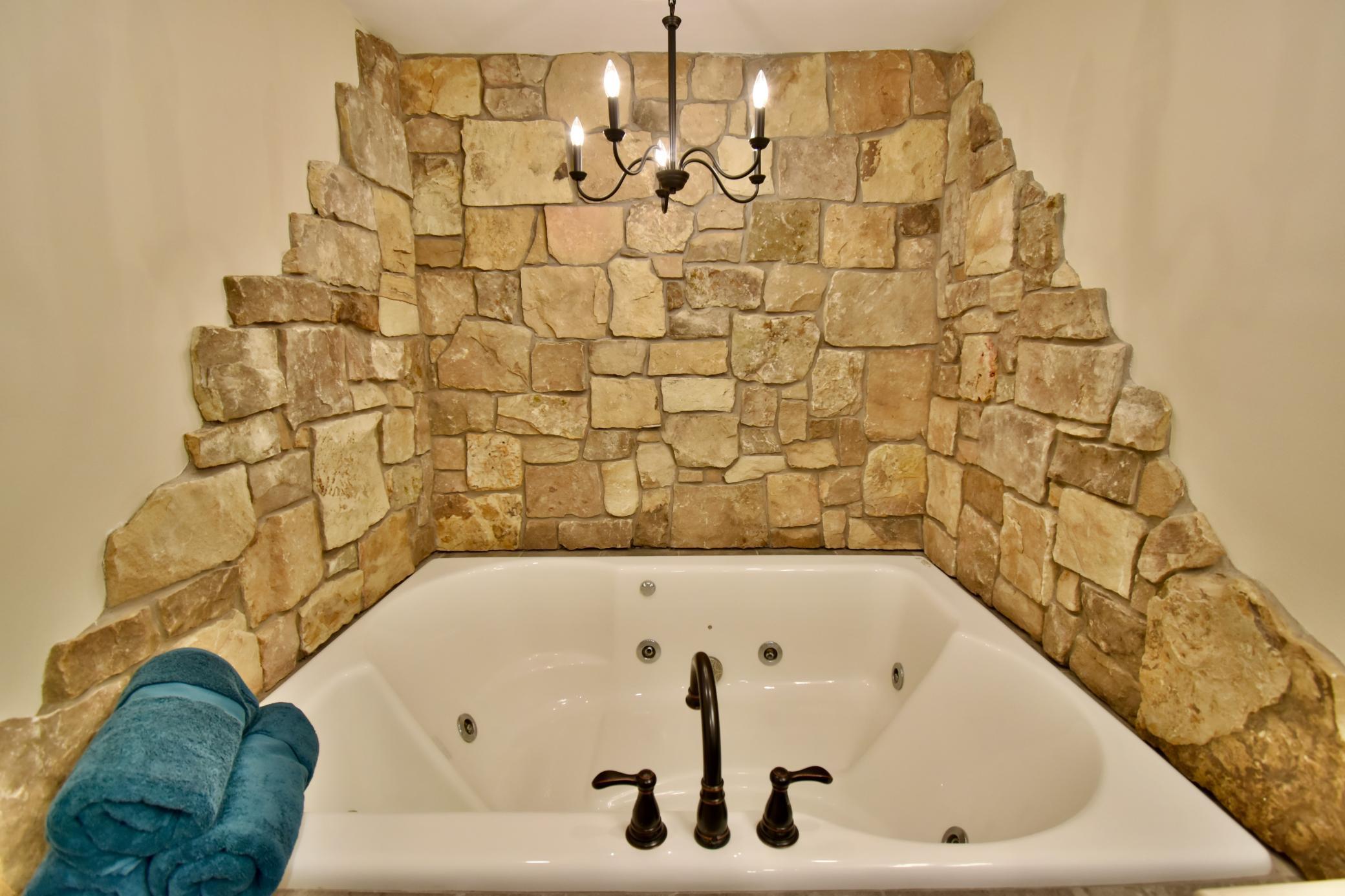 1994 single family home for sale at 5123 Green Meadow Road SE in Alexandria, MN — 5 bed, 2 bath (photo 32 of 49)