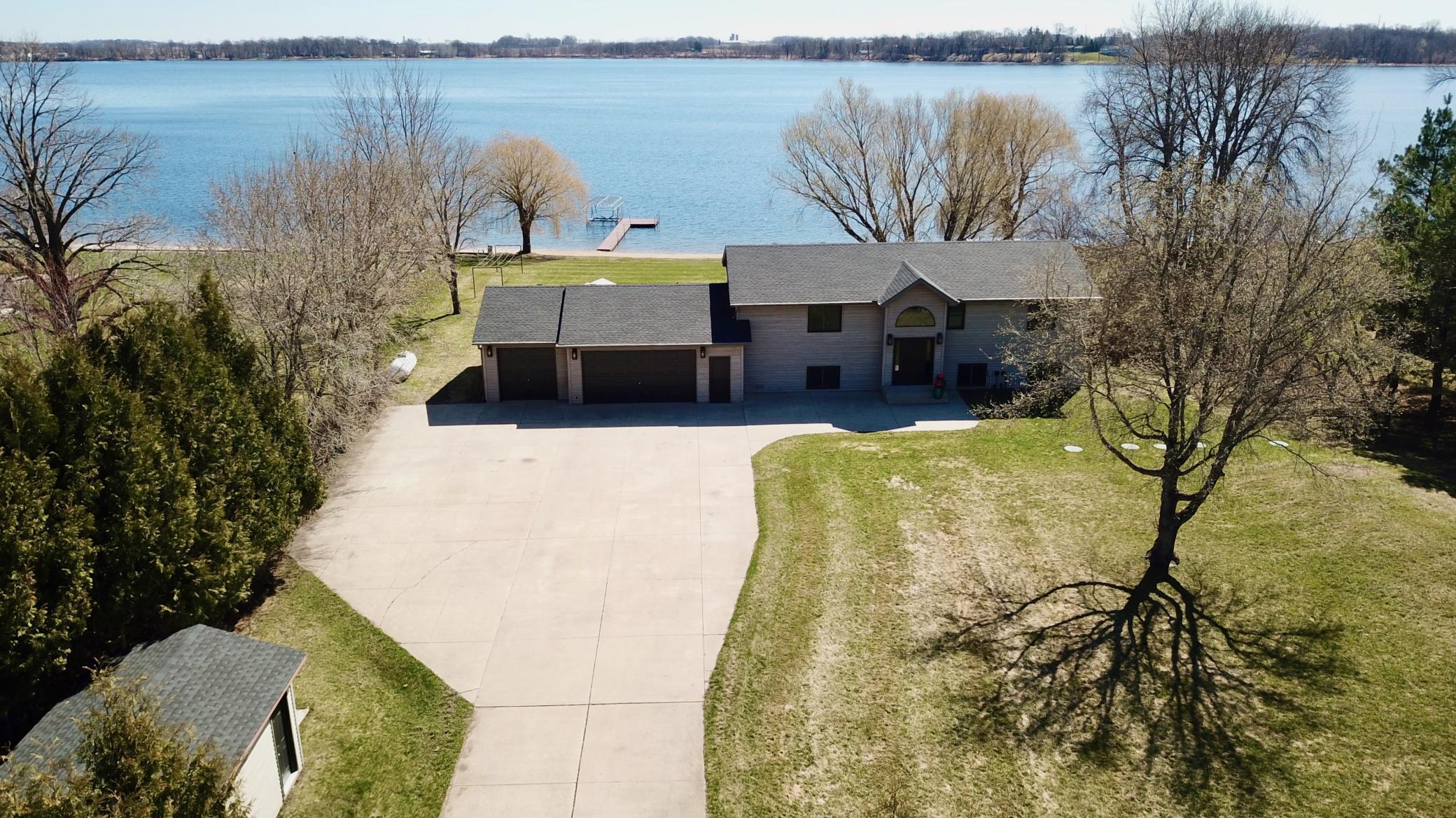 1994 single family home for sale at 5123 Green Meadow Road SE in Alexandria, MN — 5 bed, 2 bath (photo 37 of 49)