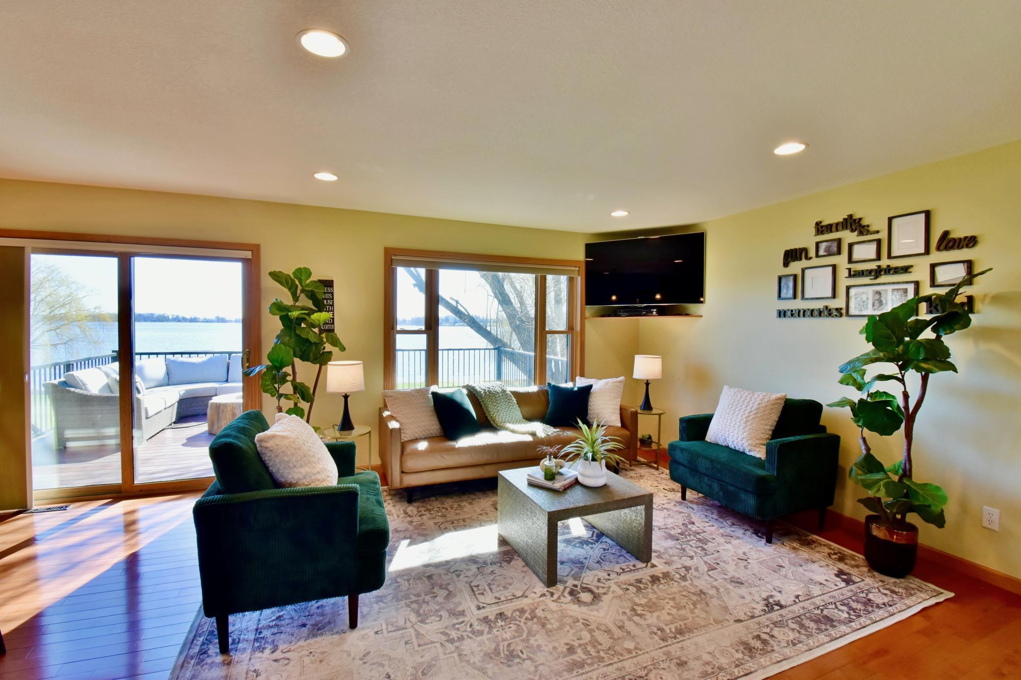1994 single family home for sale at 5123 Green Meadow Road SE in Alexandria, MN — 5 bed, 2 bath (photo 7 of 49)