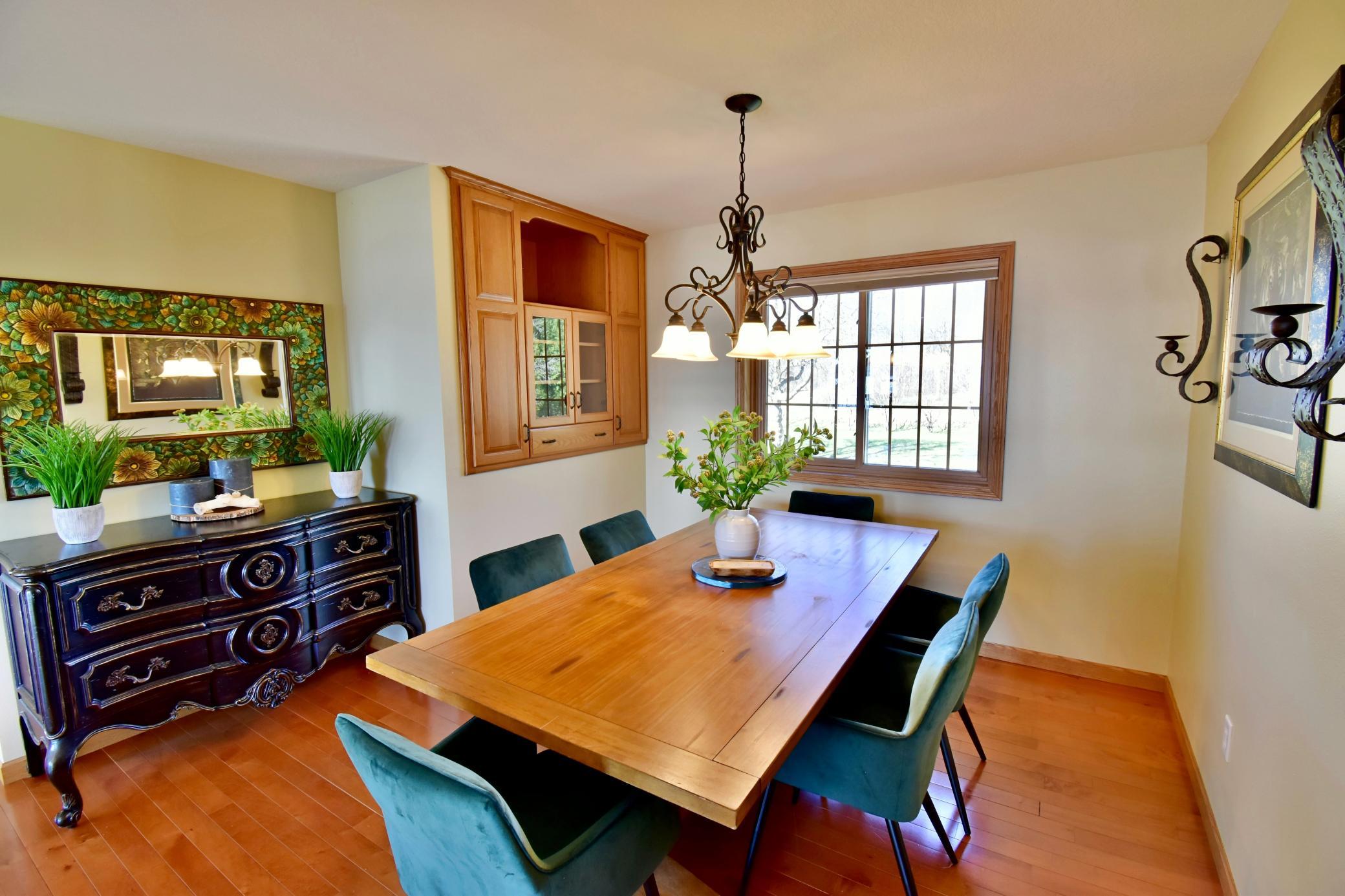 1994 single family home for sale at 5123 Green Meadow Road SE in Alexandria, MN — 5 bed, 2 bath (photo 14 of 49)