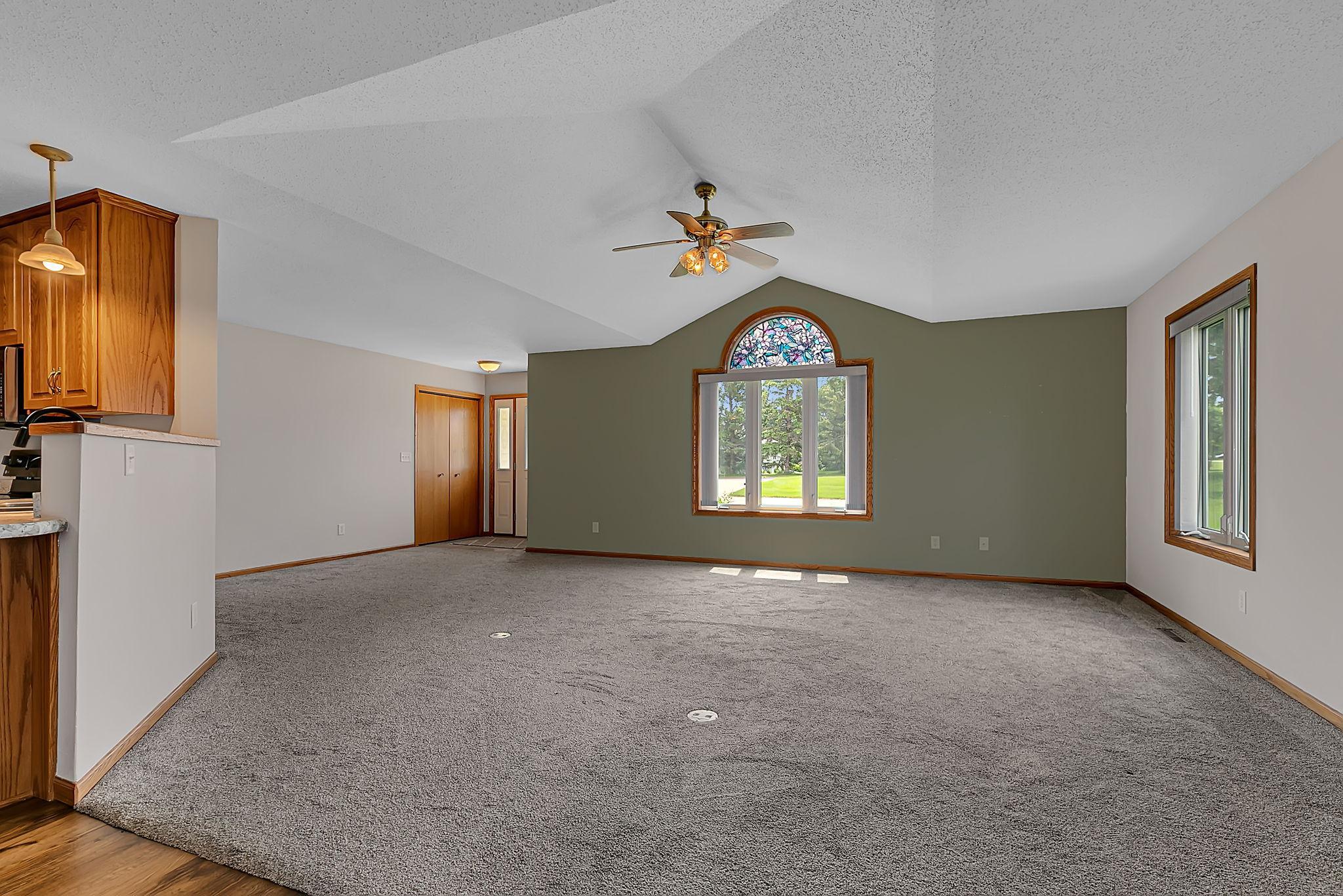 2001 townhouse for sale at 483 Voyager Drive in Alexandria, MN — 2 bed, 2 bath (photo 6 of 25)