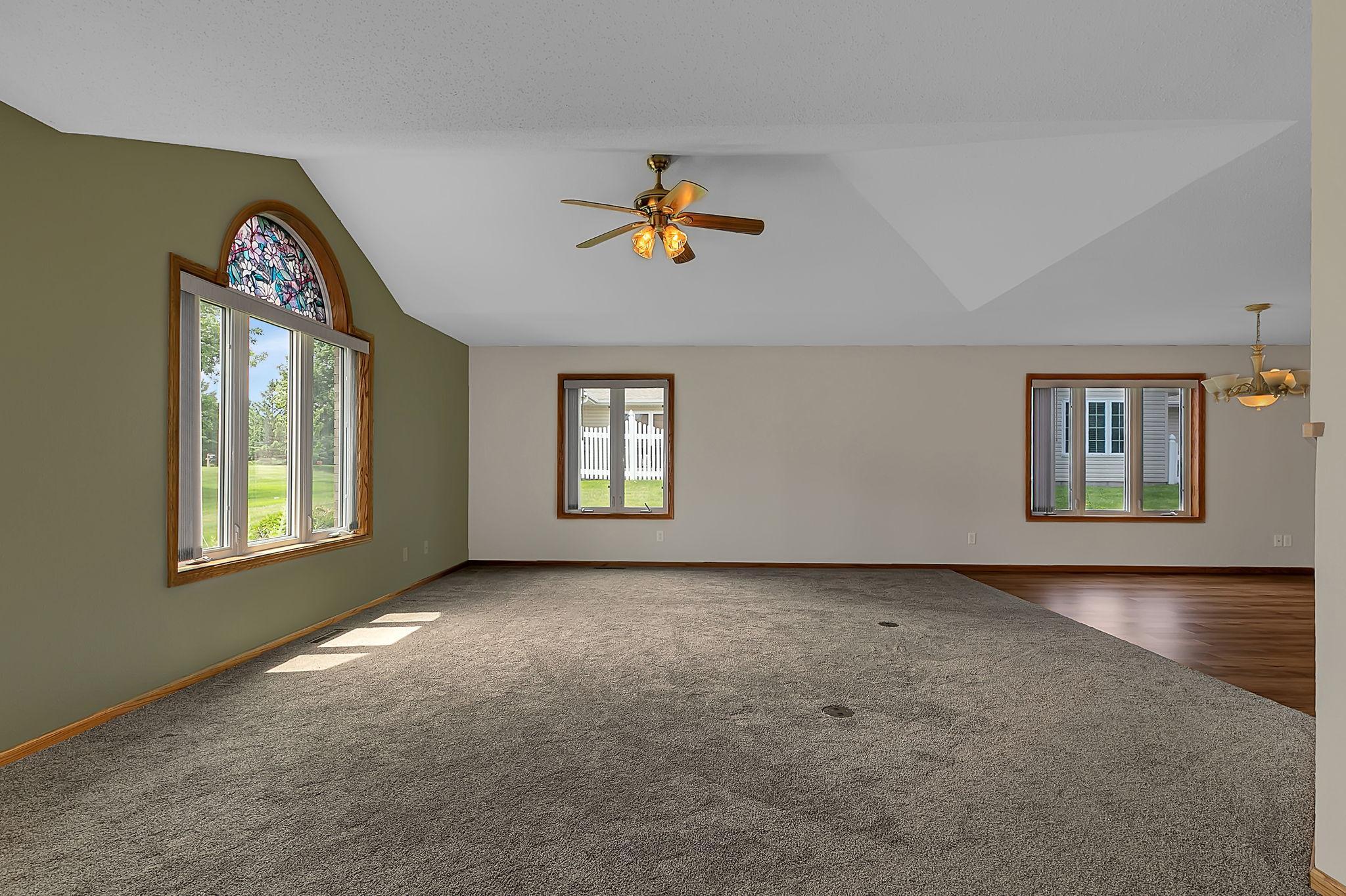 2001 townhouse for sale at 483 Voyager Drive in Alexandria, MN — 2 bed, 2 bath (photo 7 of 25)
