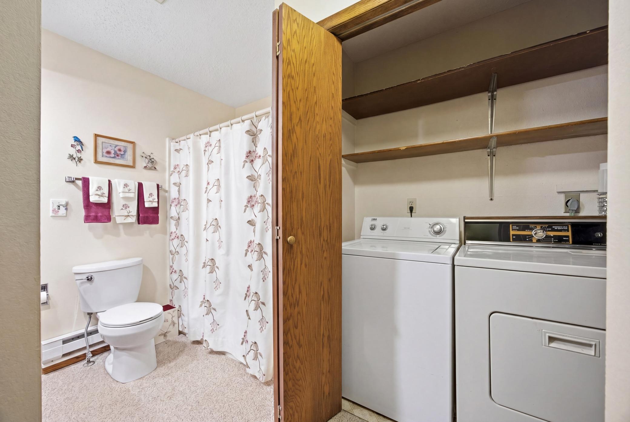 327 10th Avenue S, Fargo ND 58103 - Photo 23 of 34