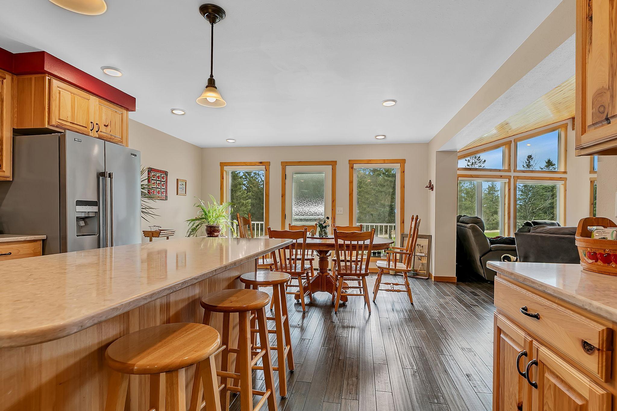 2019 single family home for sale at 1315 Karnis Drive NW in Alexandria, MN — 9 bed, 6 bath (photo 13 of 79)
