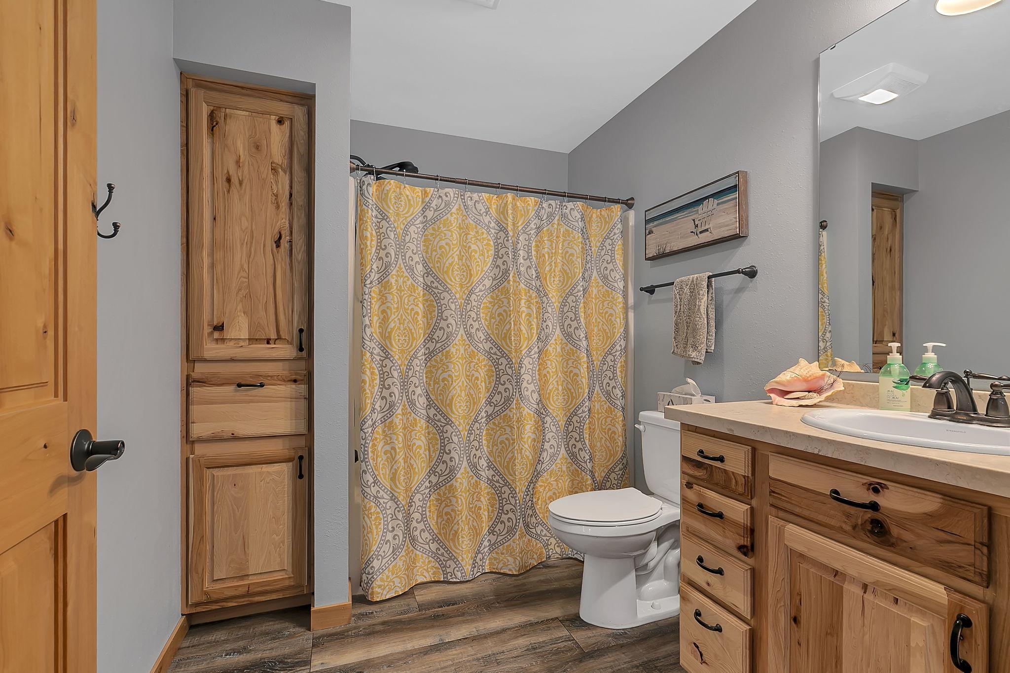 2019 single family home for sale at 1315 Karnis Drive NW in Alexandria, MN — 9 bed, 6 bath (photo 29 of 79)