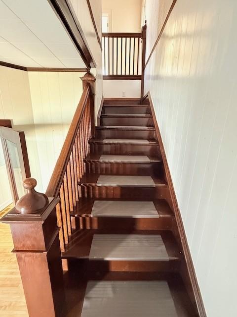 1900 single family home for sale at 609 Lake Boulevard NE in Bemidji, MN — 5 bed, 5 bath (photo 8 of 29)