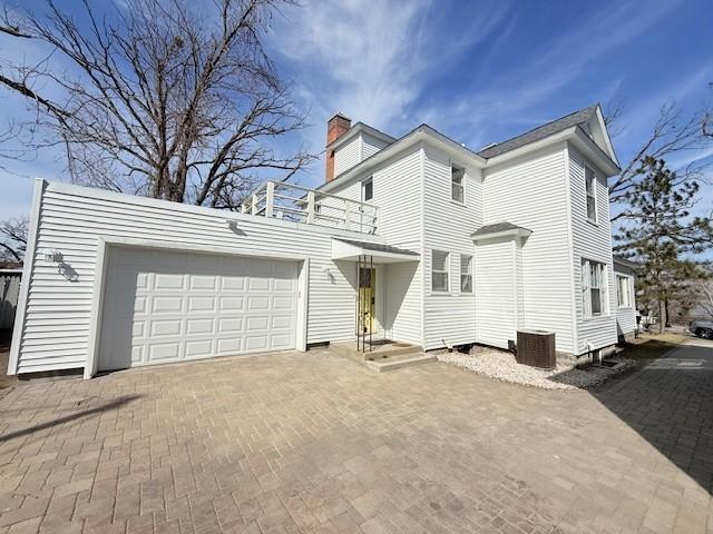 1900 single family home for sale at 609 Lake Boulevard NE in Bemidji, MN — 5 bed, 5 bath